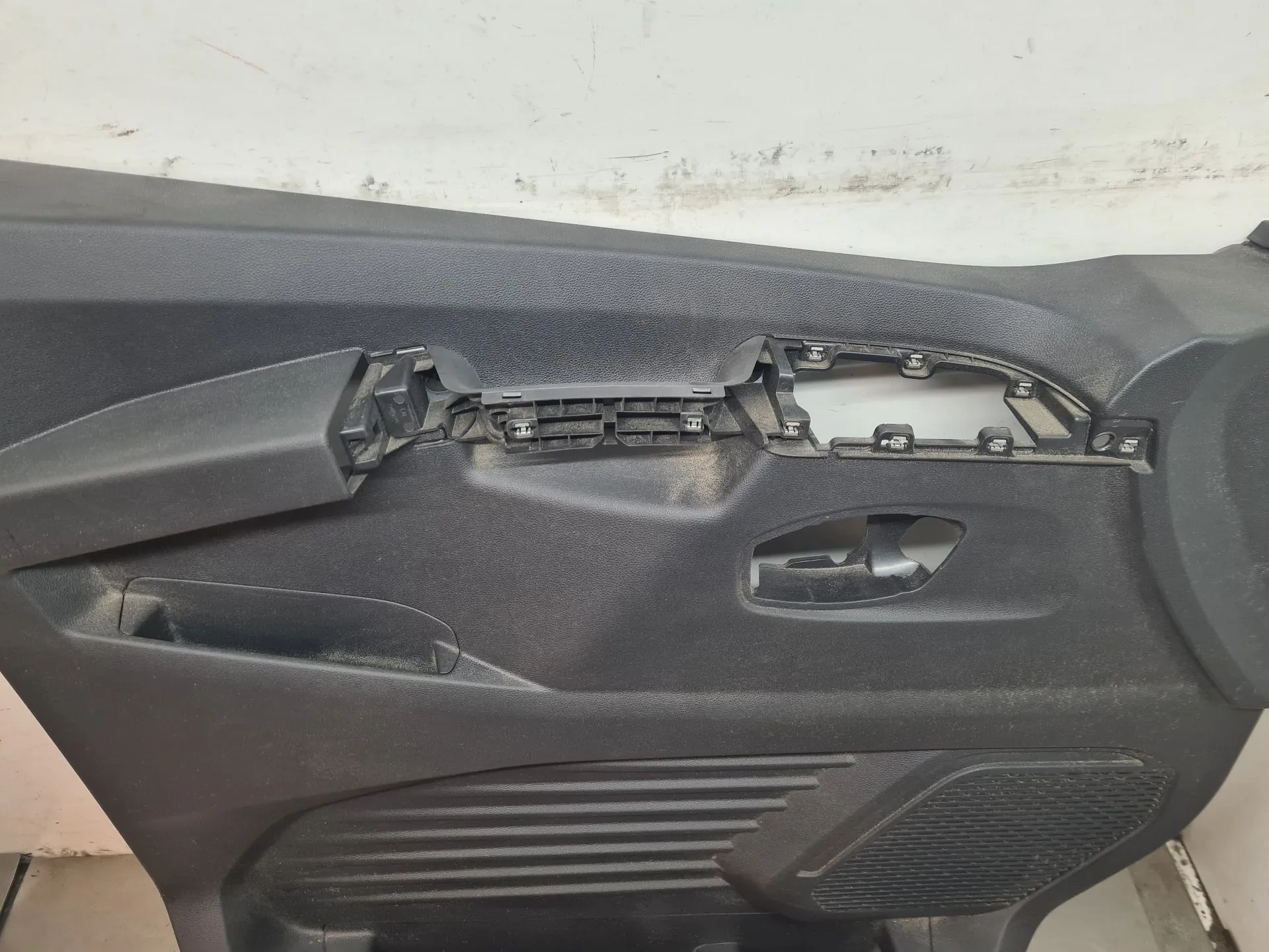 Forra porta / quartela frente esquerda RENAULT Trafic III (FG_) Imagem-2