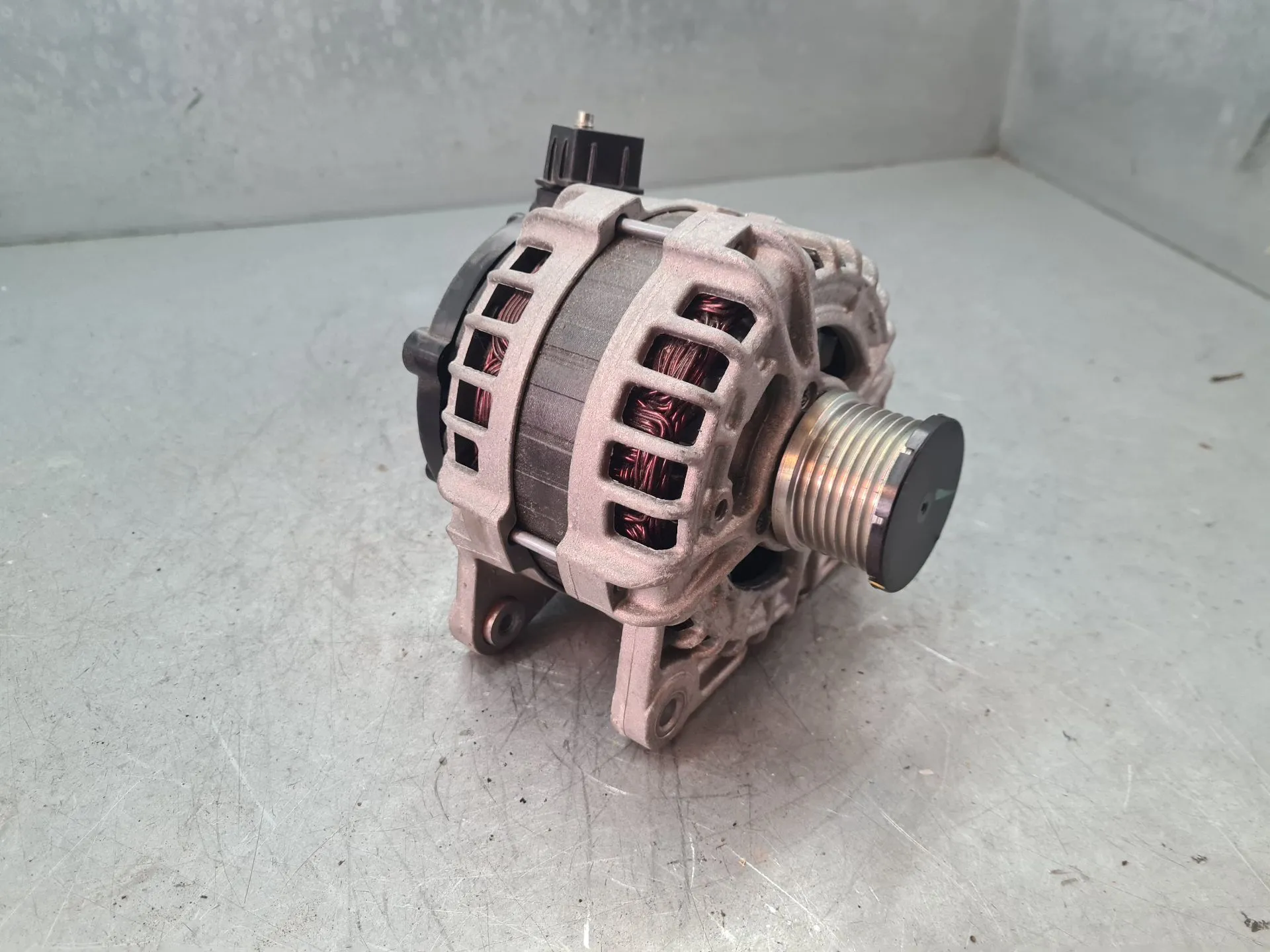 Alternador DACIA Sandero III