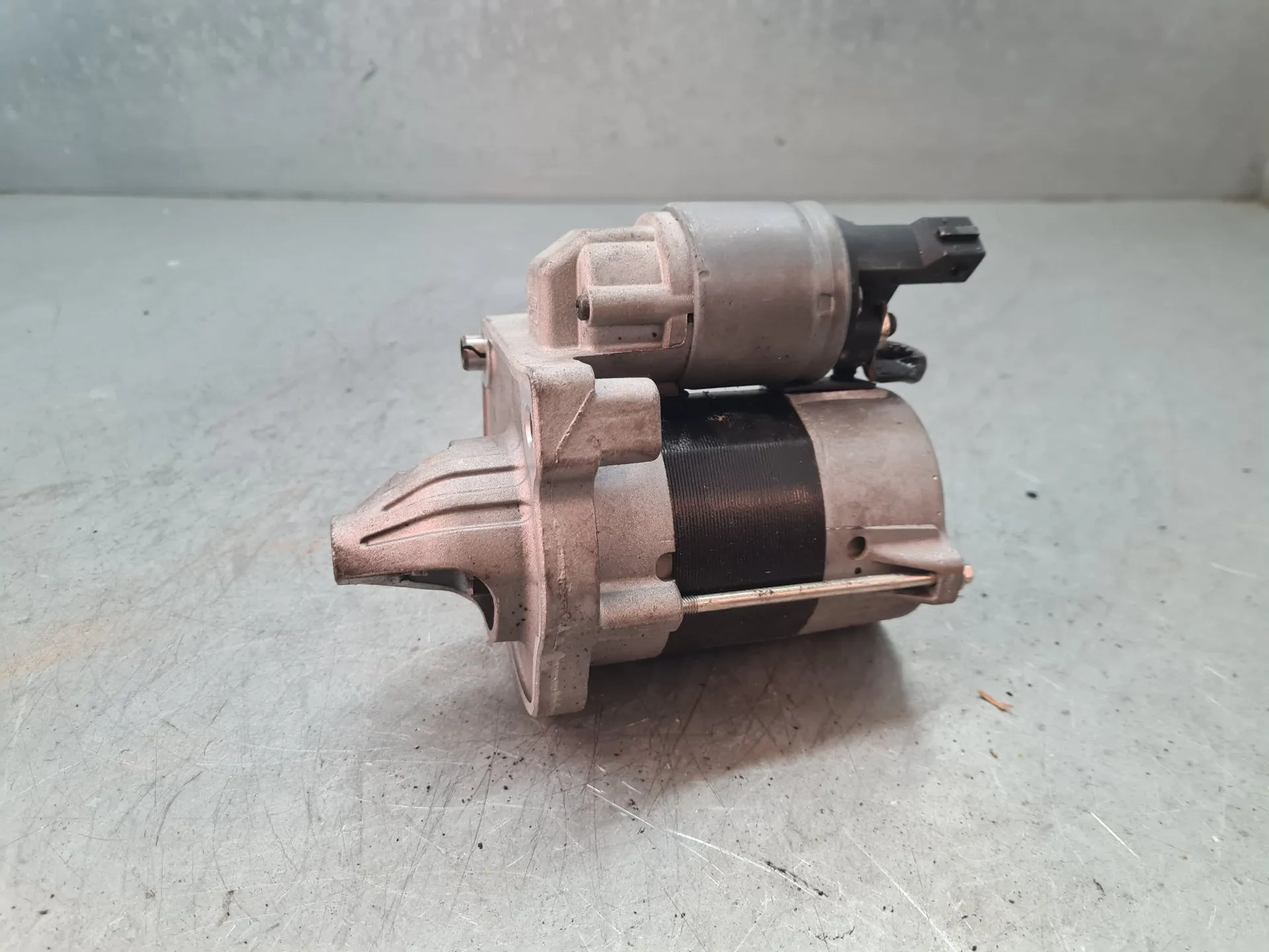 Motor de arranque PEUGEOT 2008 II (U_) Imagem-1