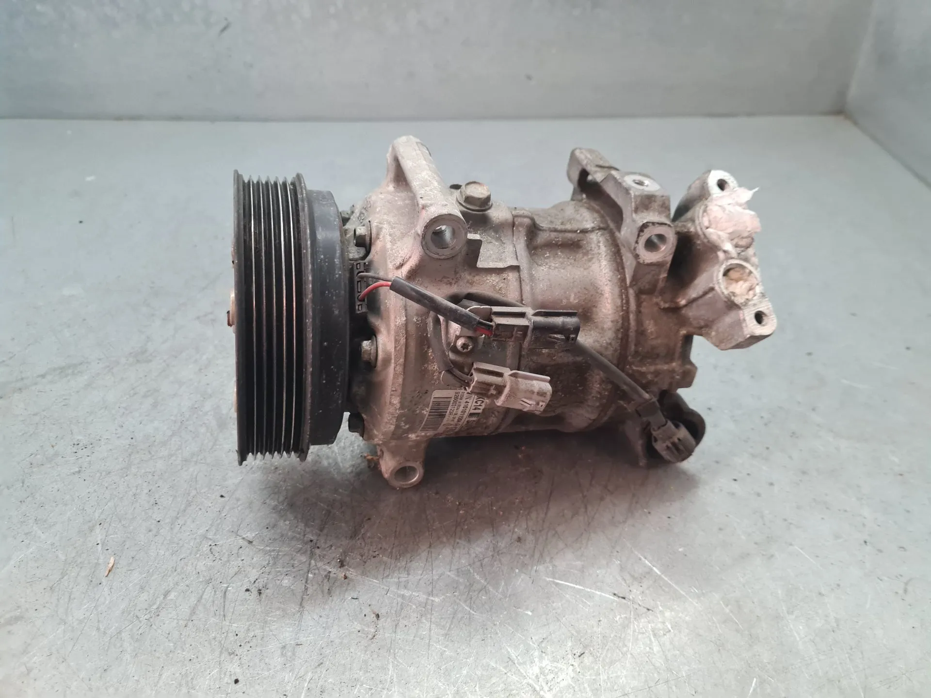 AC compressor RENAULT Megane IV (B9A/M_)