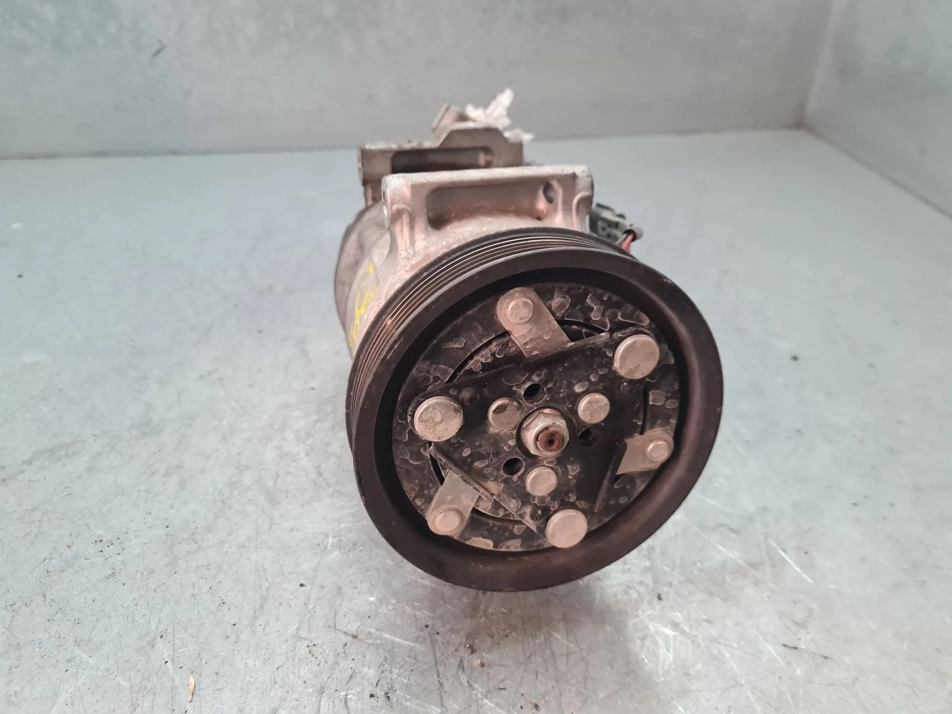 AC compressor RENAULT Megane IV (B9A/M_) Imagem-1