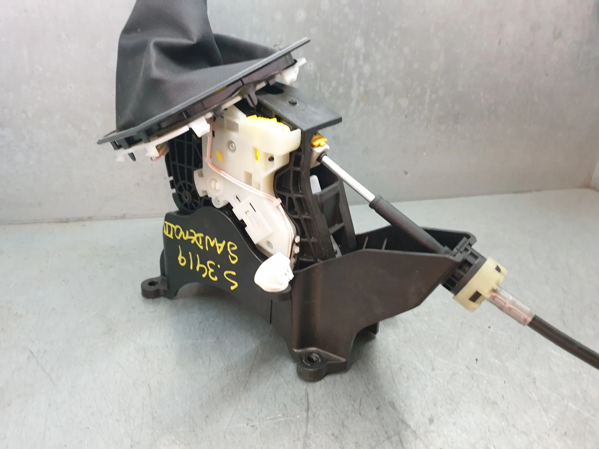 Gear selector DACIA Sandero III Imagem-1