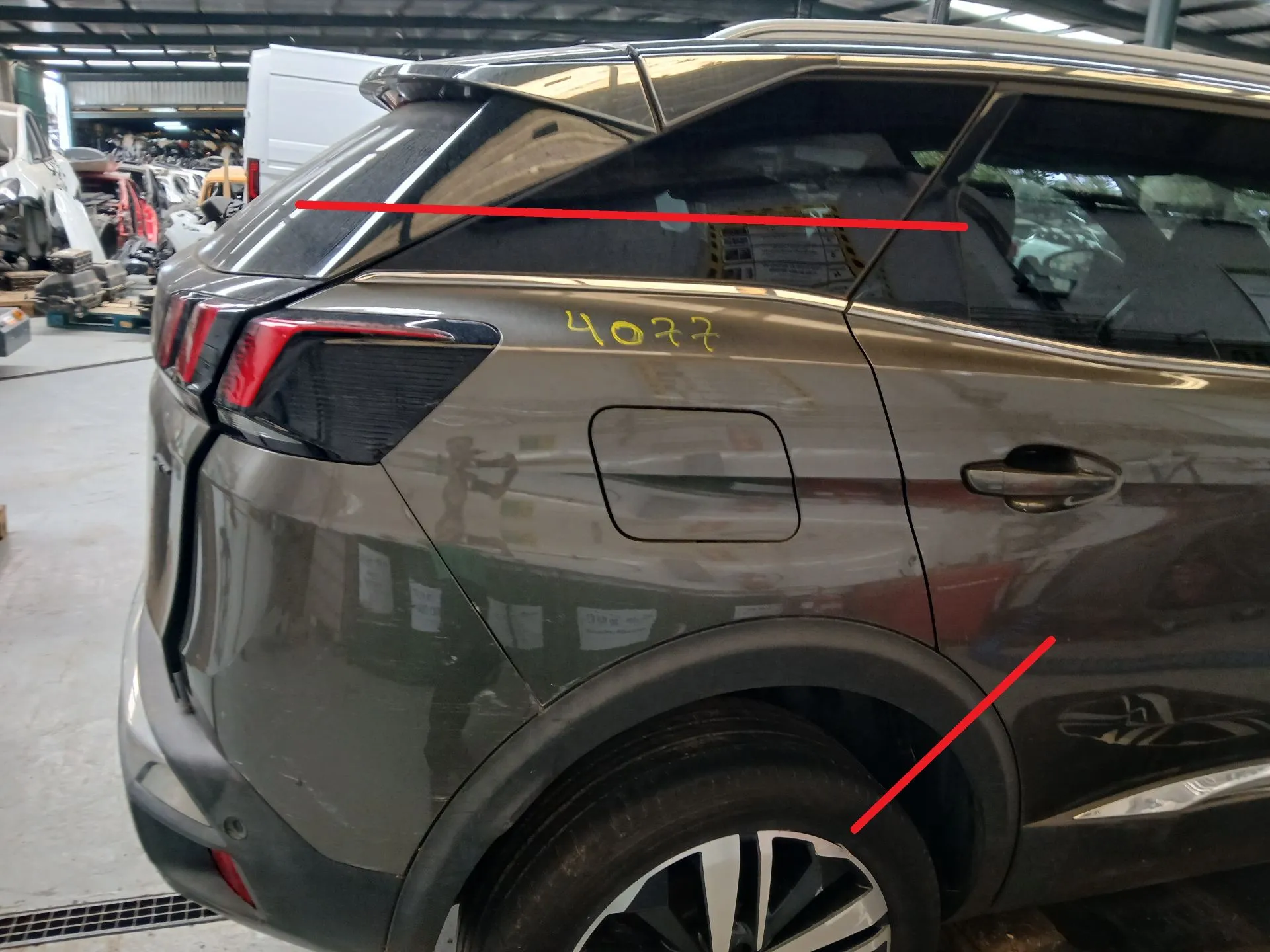 Painel trás direito PEUGEOT 3008 II (M_)