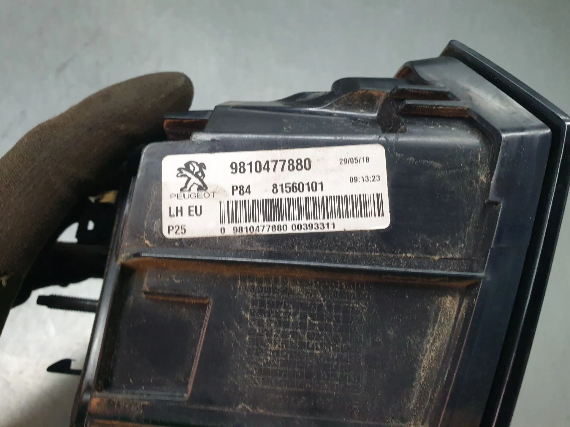 Left Tailgate light  PEUGEOT 3008 II (M_) Imagem-4