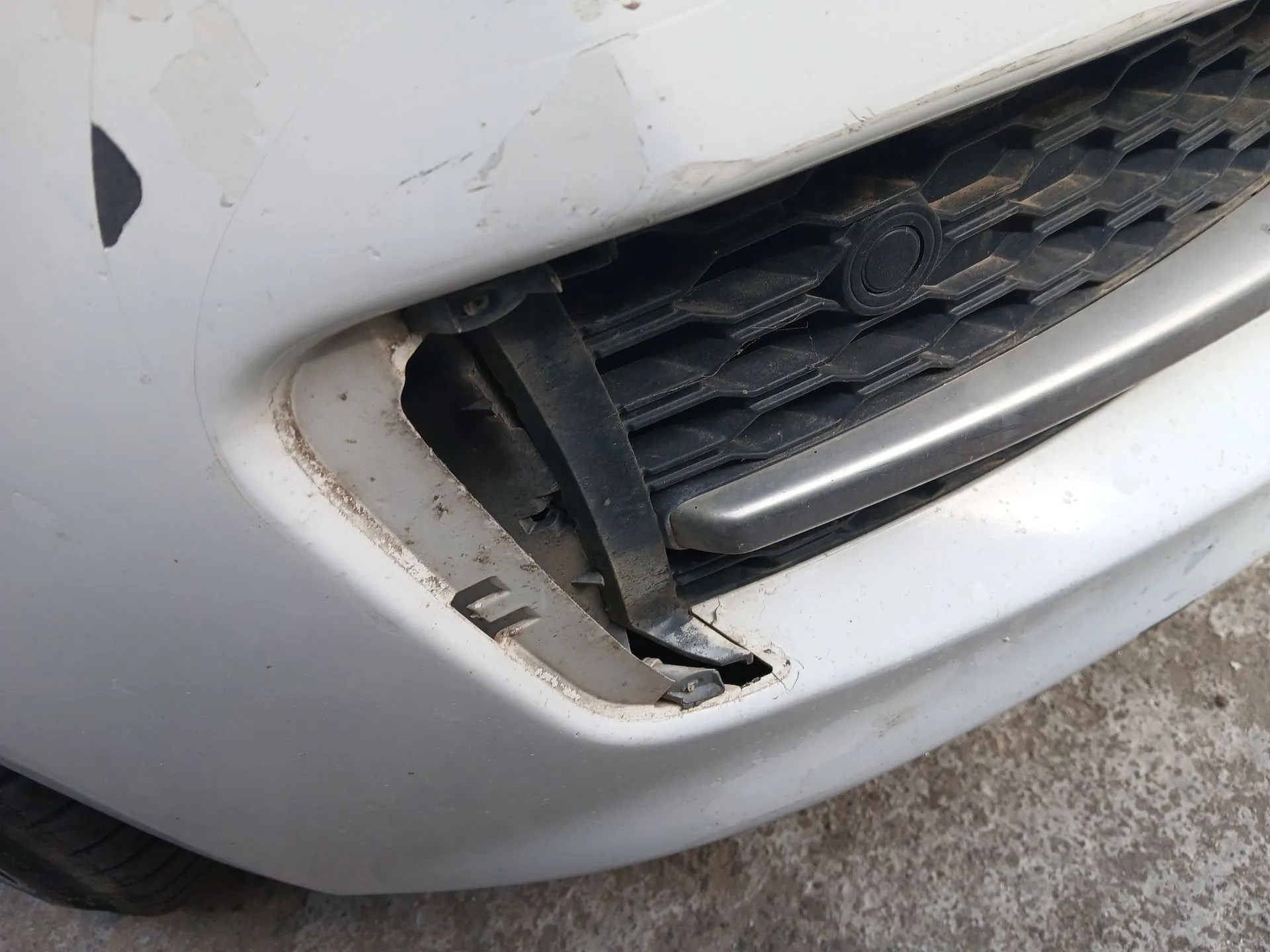 Frente Completa JAGUAR XE (X760) Imagem-10