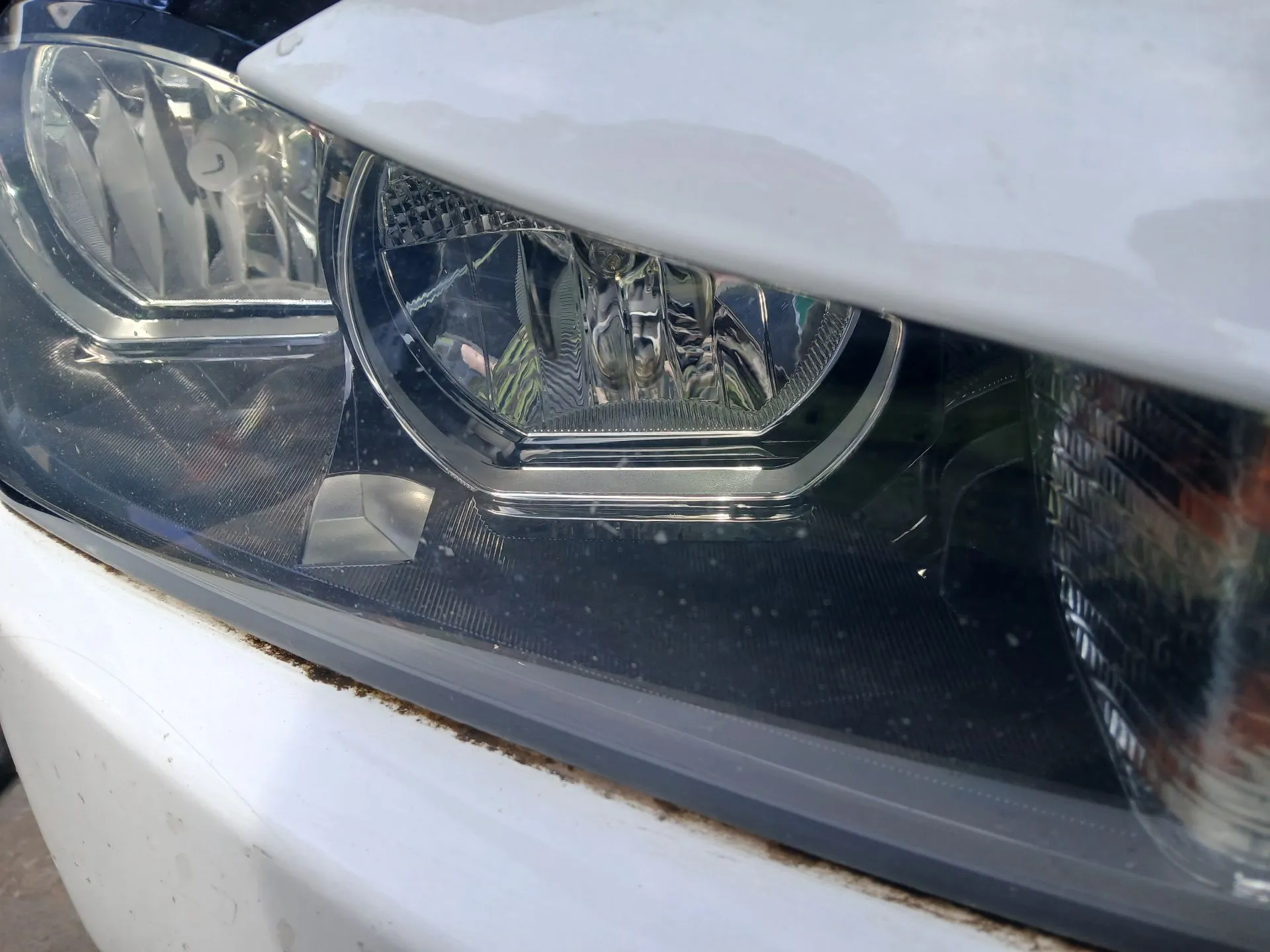 Frente Completa JAGUAR XE (X760) Imagem-16