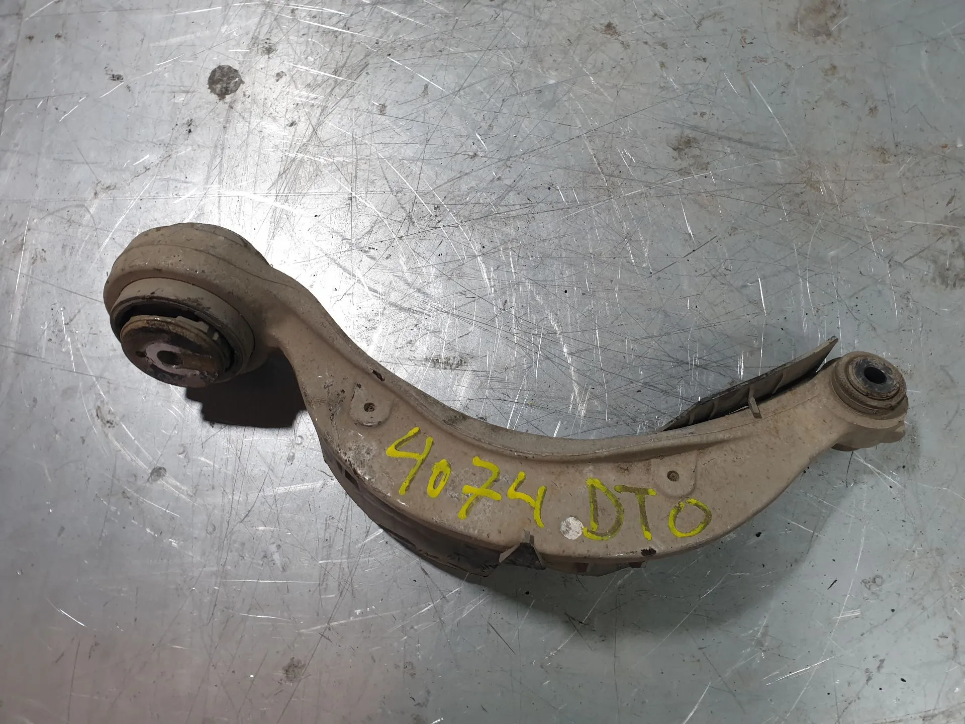 Braccio di sospensione anteriore sinistro JAGUAR XE (X760)