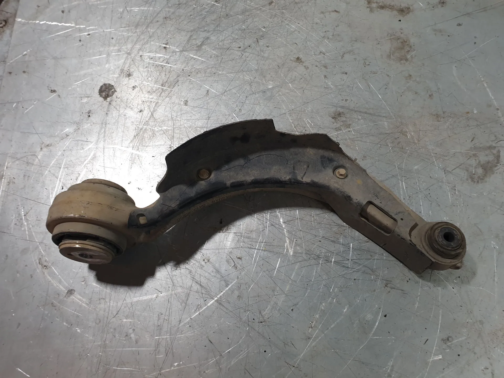 Braço de suspensão frente esquerdo JAGUAR XE (X760) Imagem-1