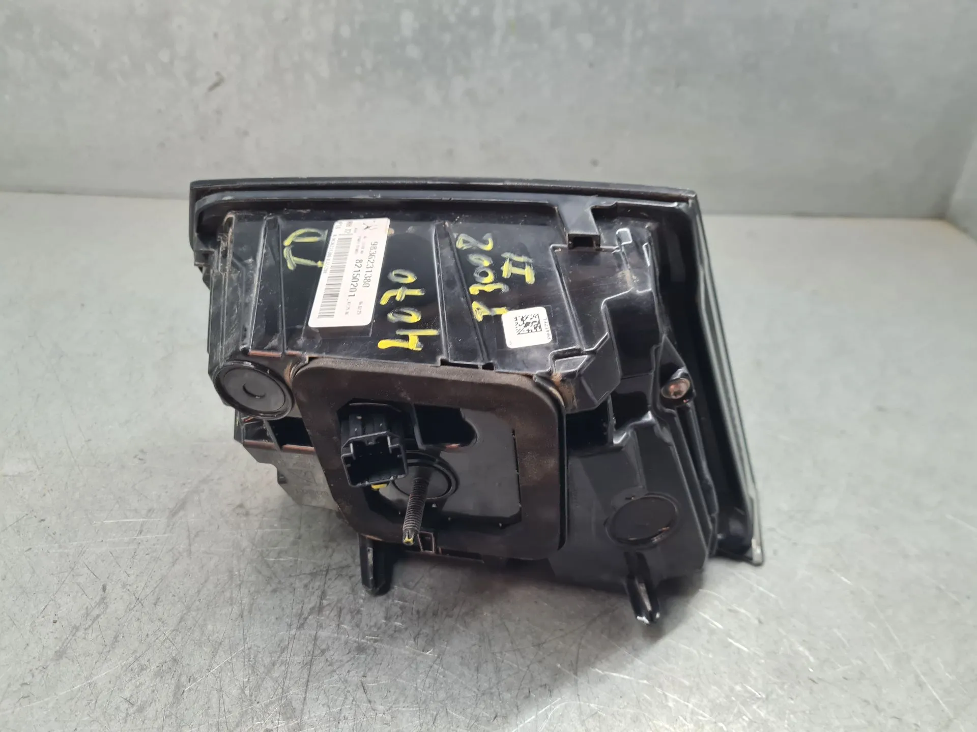 Fanale Destro Baule PEUGEOT 3008 II (M_) Imagem-5