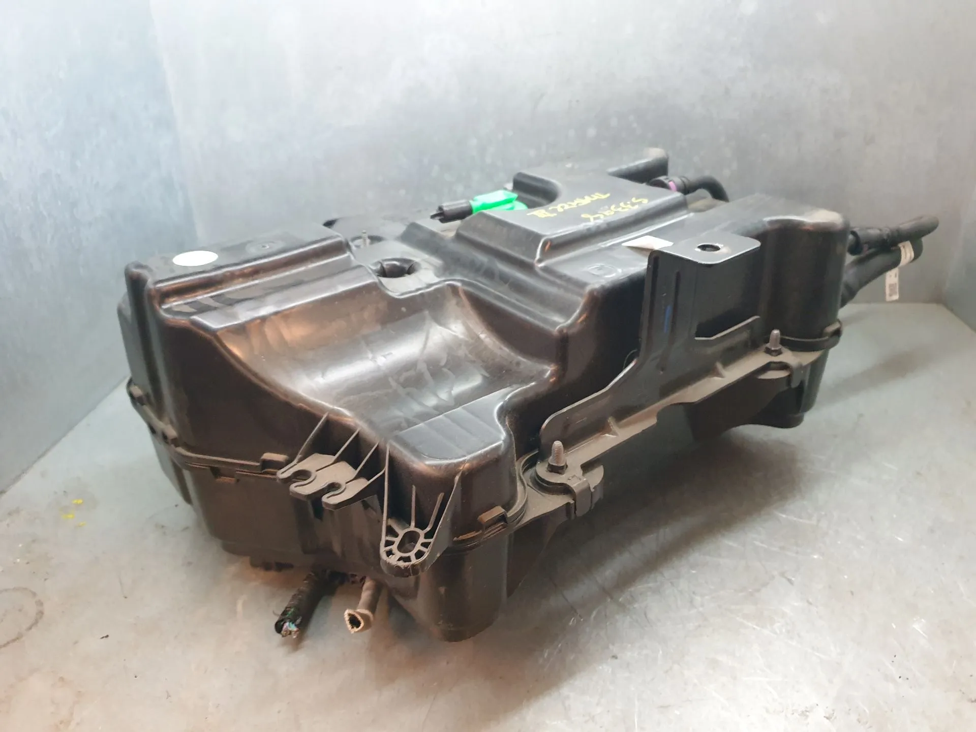 Réservoir AdBlue RENAULT Trafic III (FG_) Imagem-4