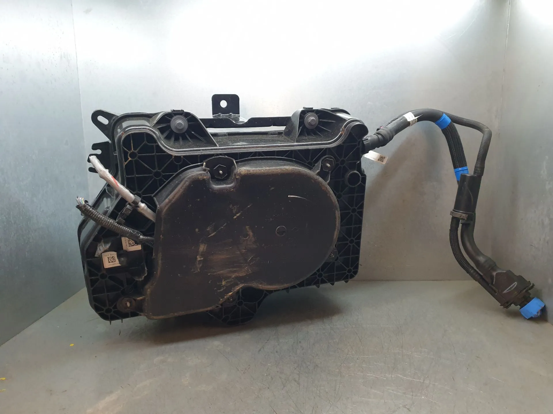 Réservoir AdBlue RENAULT Trafic III (FG_) Imagem-6