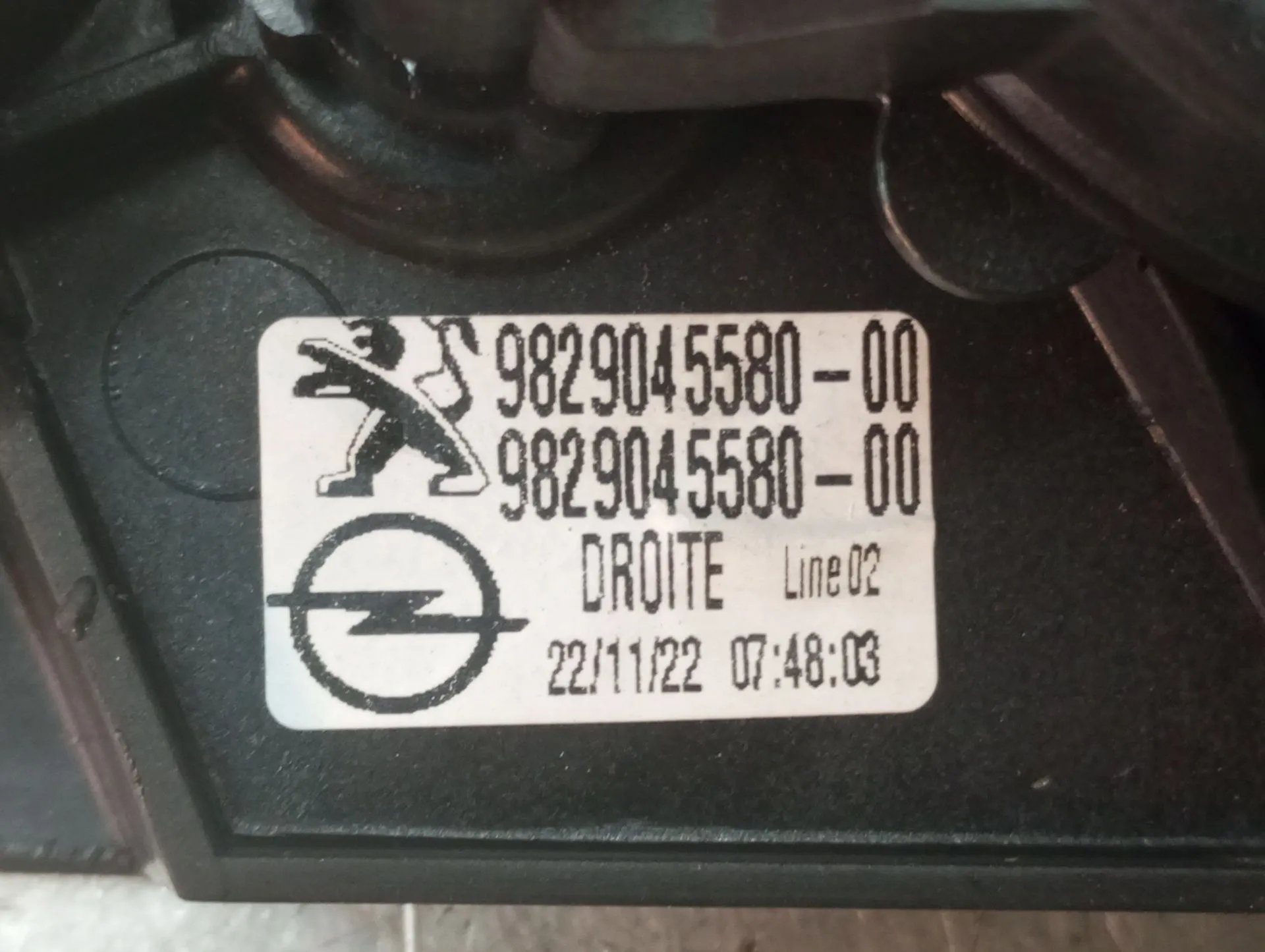 Elevador vidros trás direito OPEL Corsa F Imagem-2