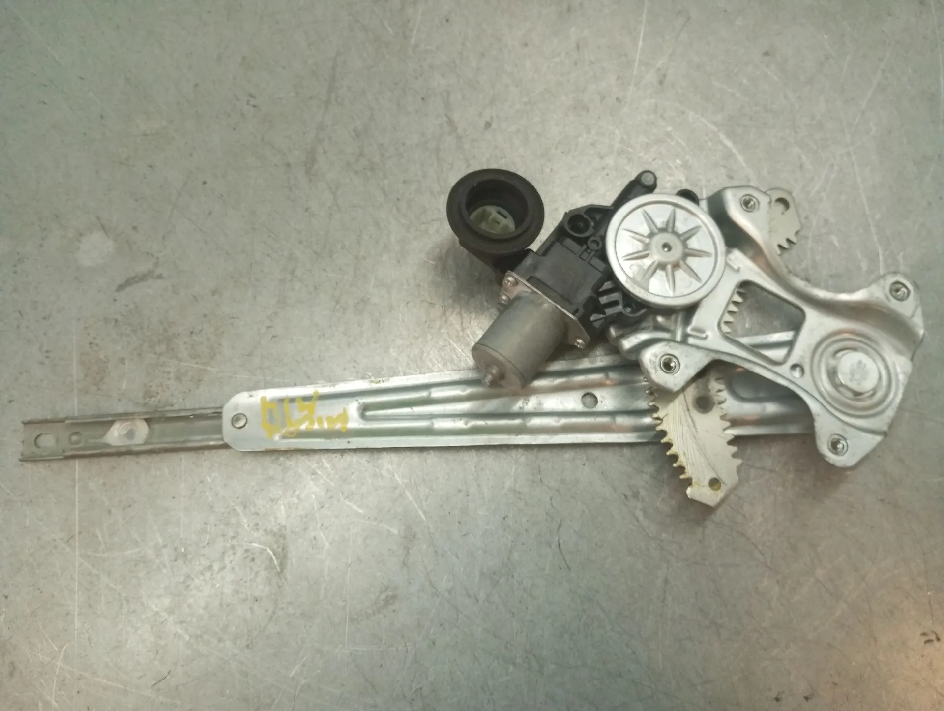 Elevalunas trasero derecho NISSAN Micra V (K14) Imagem-1