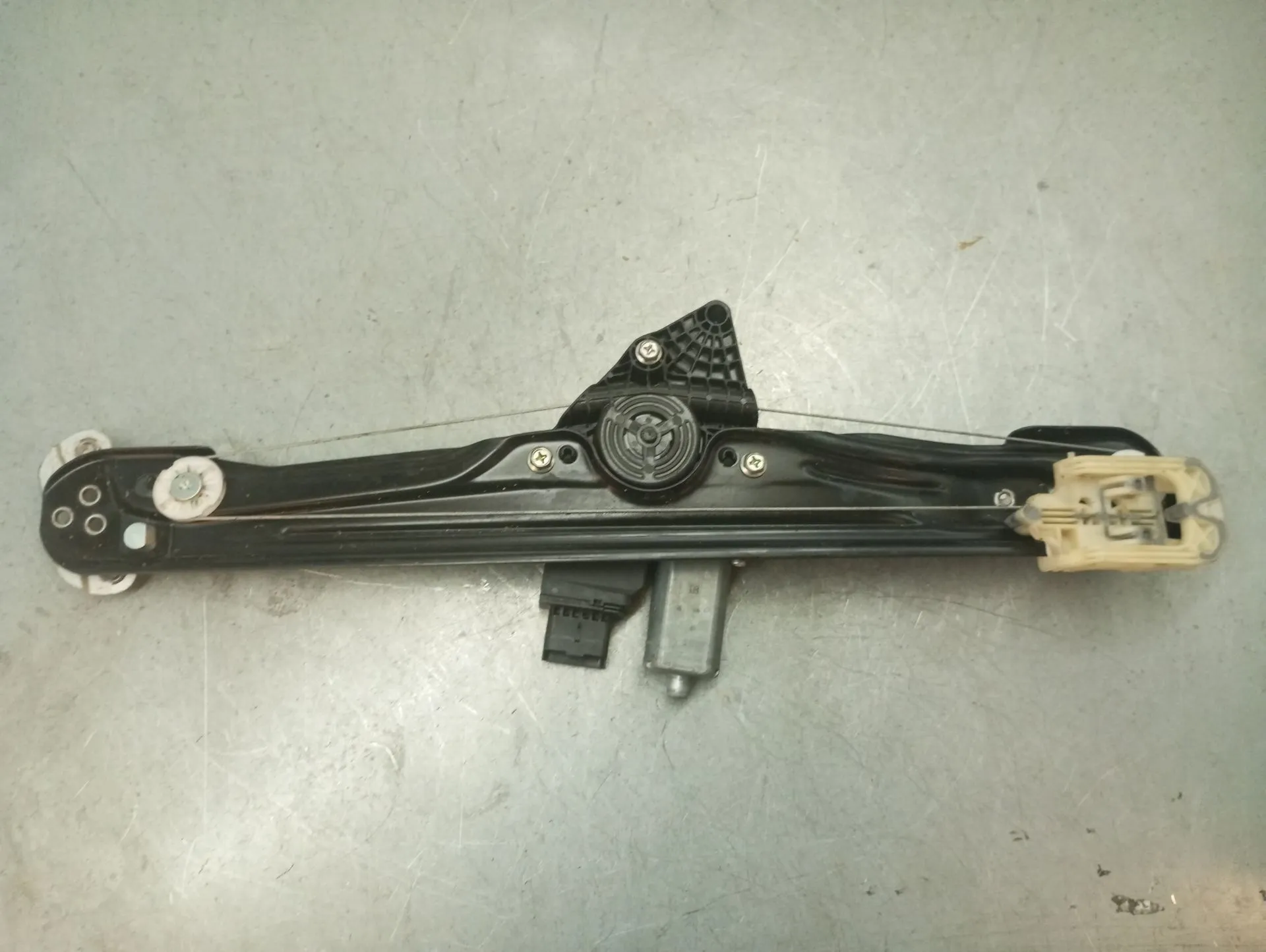 Lève-vitre avant gauche CITROËN C3 Aircross II Van (2C_, 2R_) Imagem-1