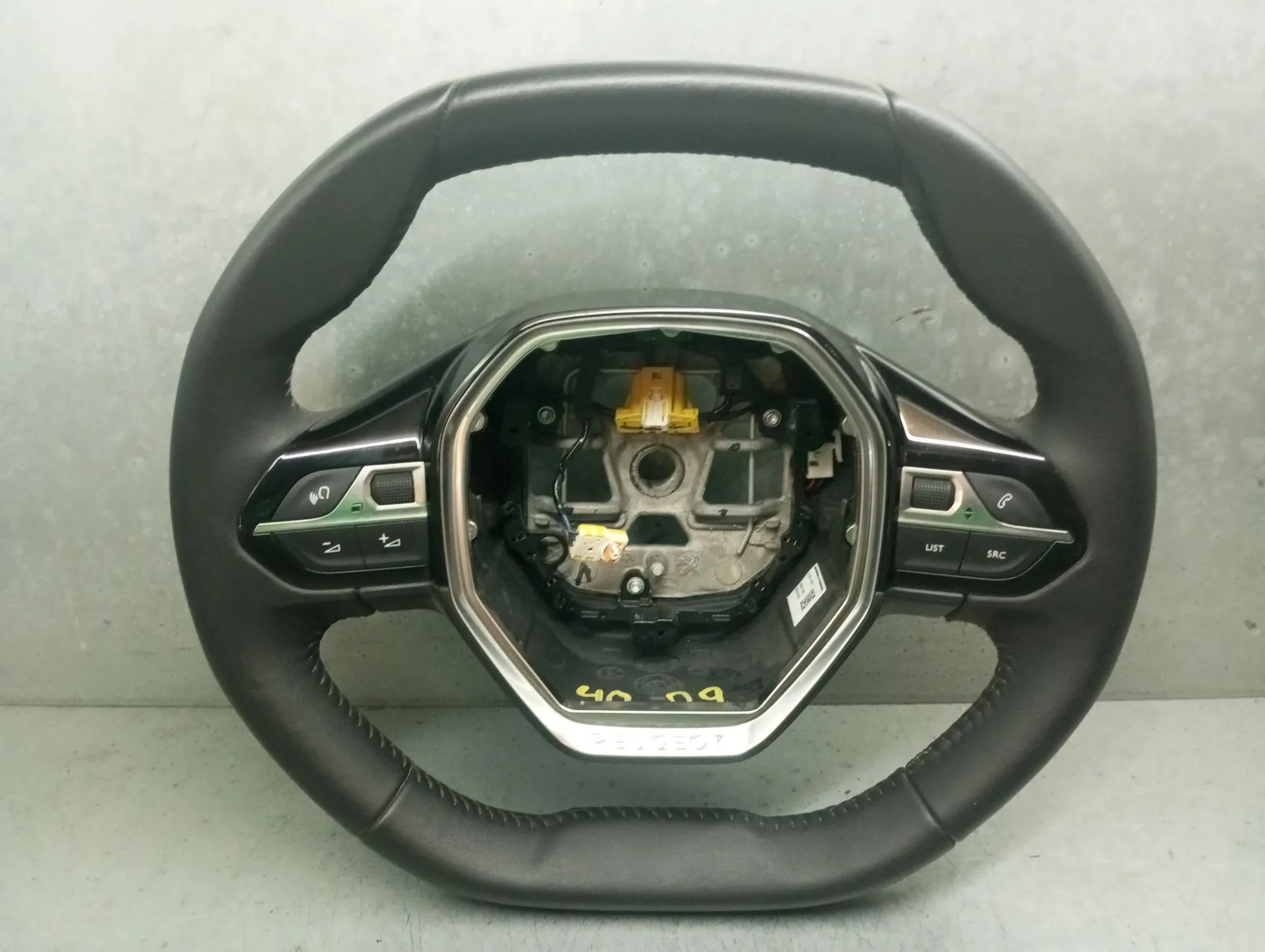 Volante PEUGEOT 208 II