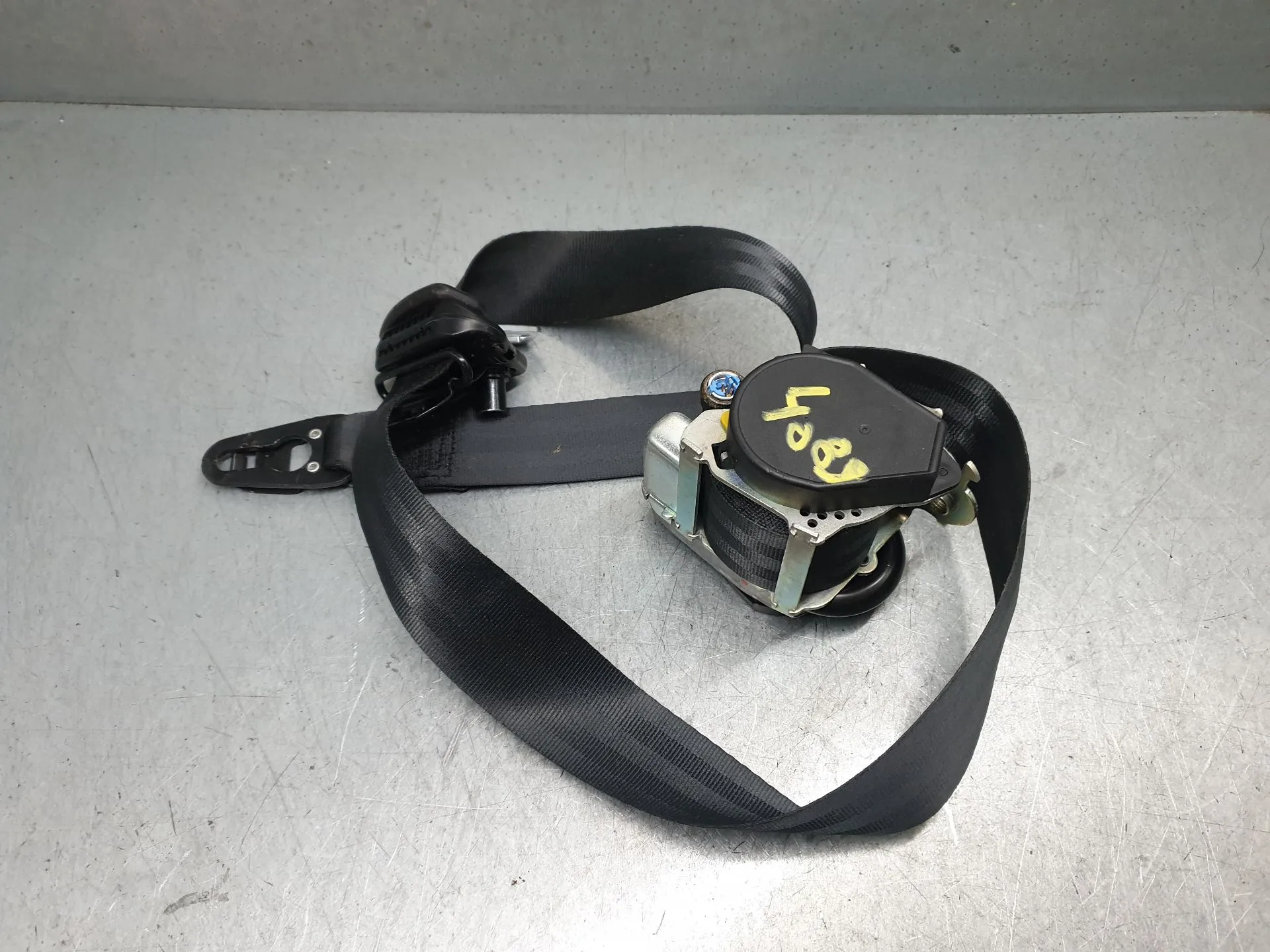 Prétensionneur de ceinture avant Droite RENAULT Clio IV (BH_)