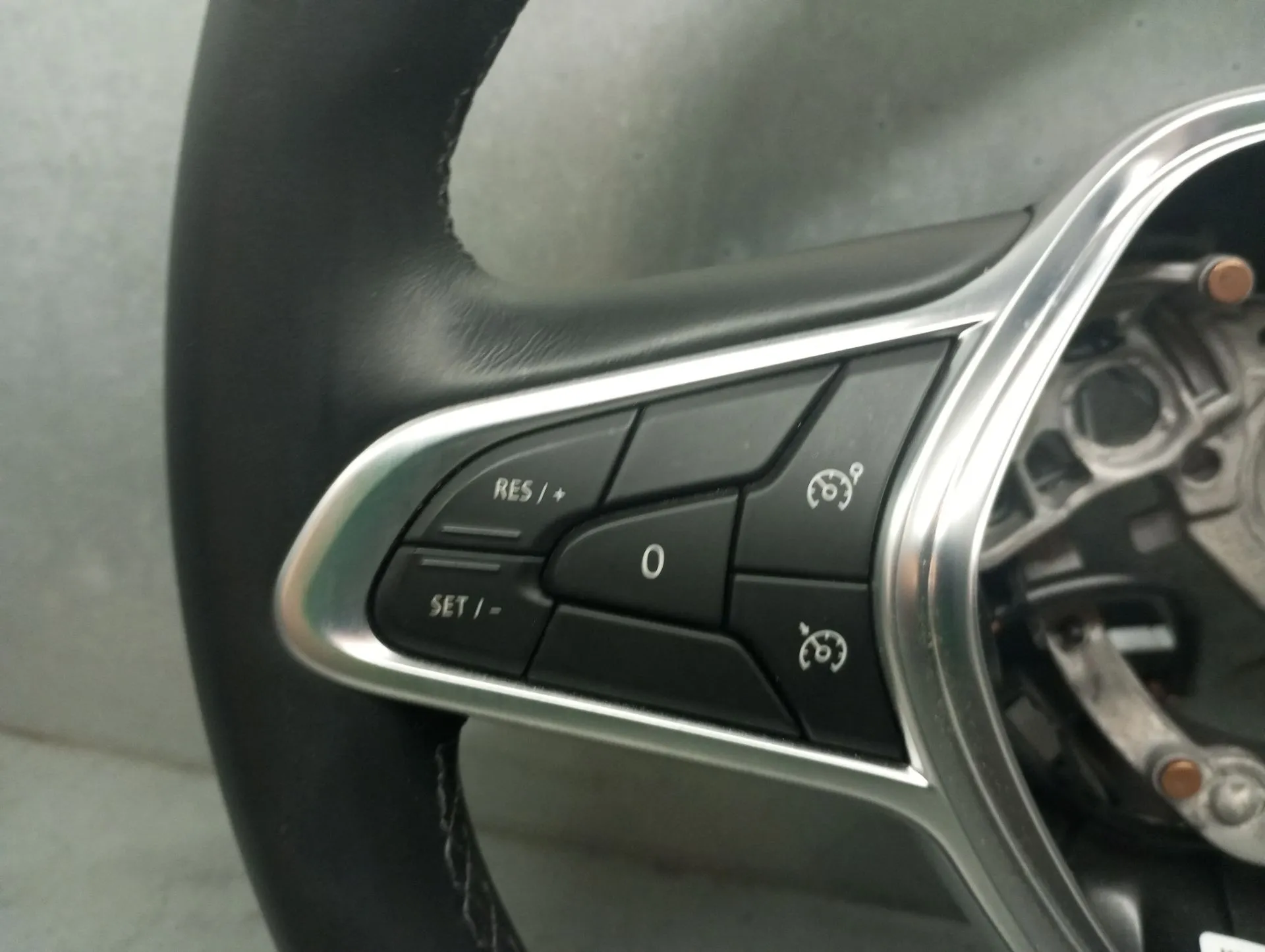 Volante RENAULT Clio V (BF_) Imagem-3