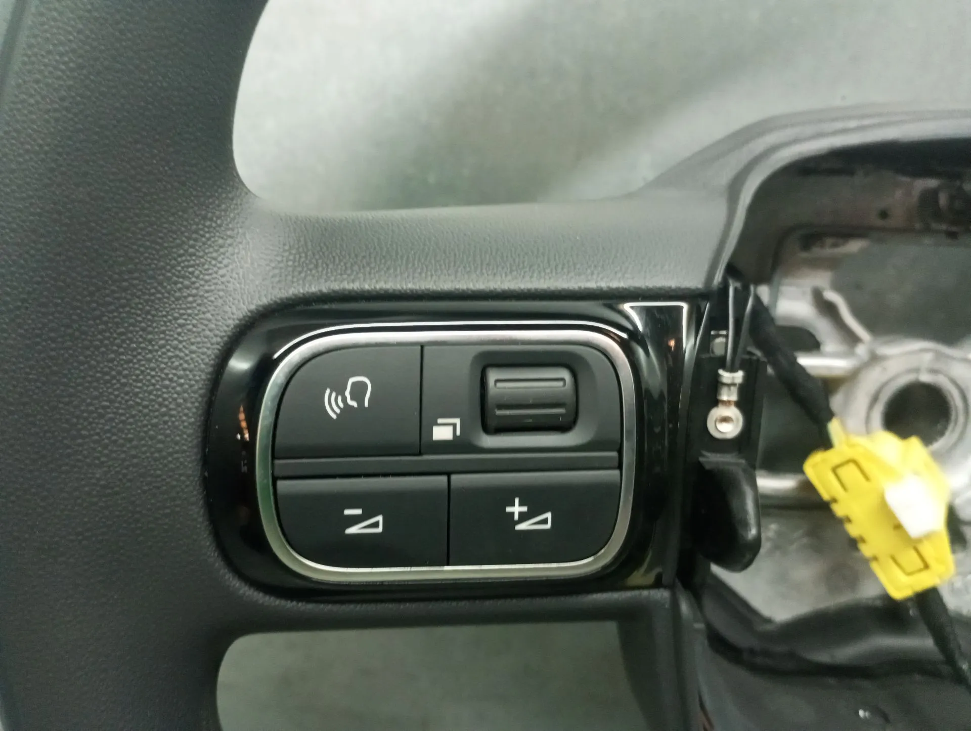 Volante CITROËN C3 III (SX) Imagem-3