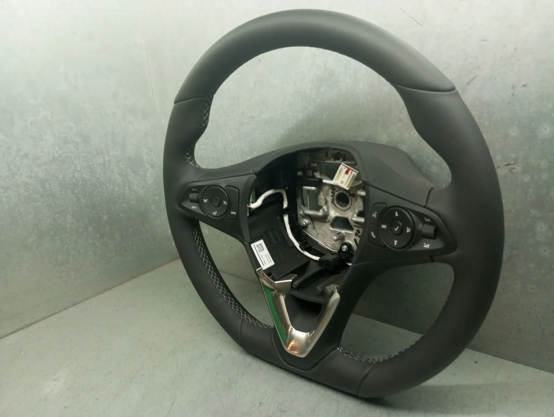 Volante OPEL Corsa F Imagem-3