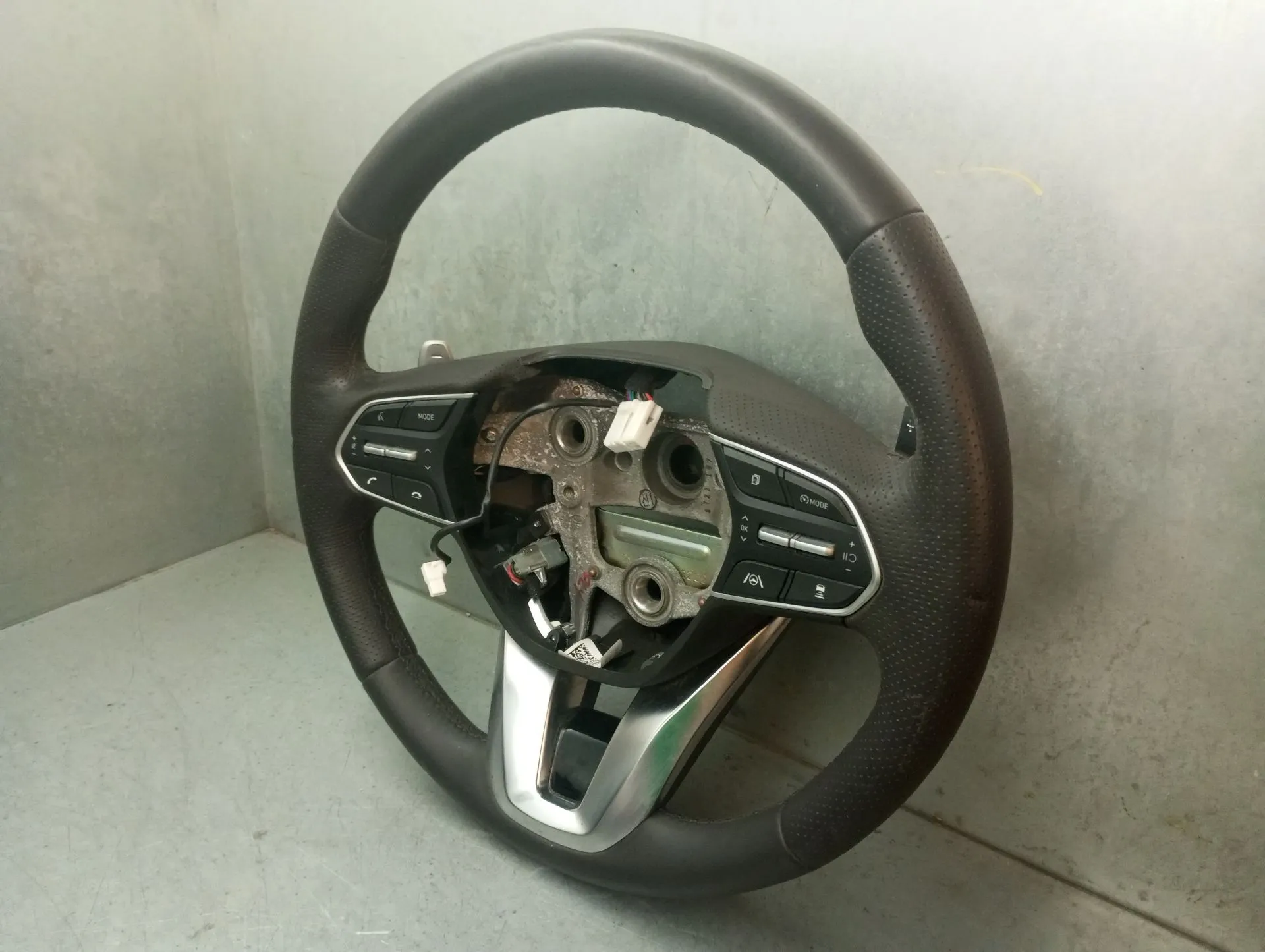 Volante HYUNDAI Santa Fé IV (TYM) Imagem-1