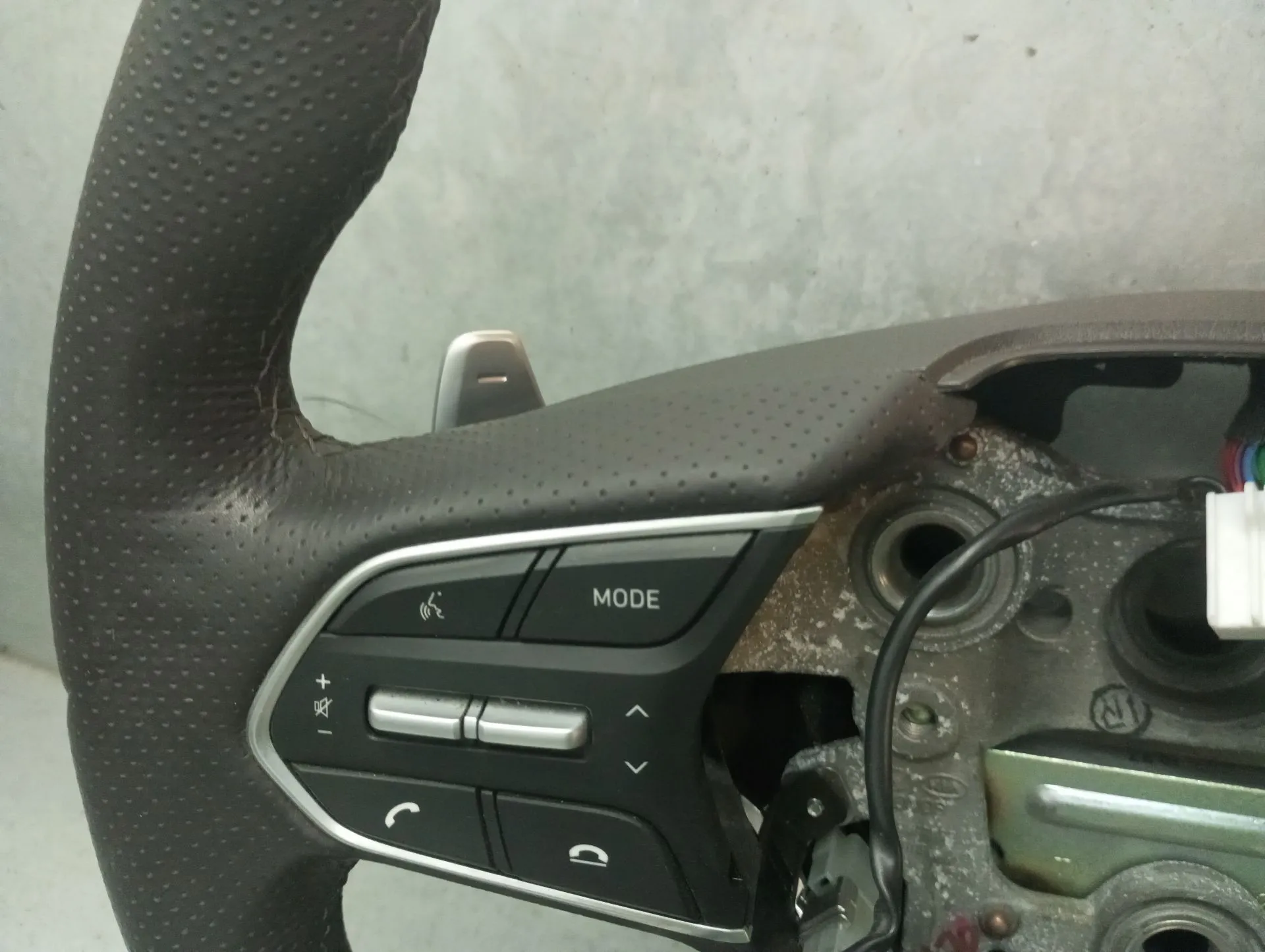 Volante HYUNDAI Santa Fé IV (TYM) Imagem-3