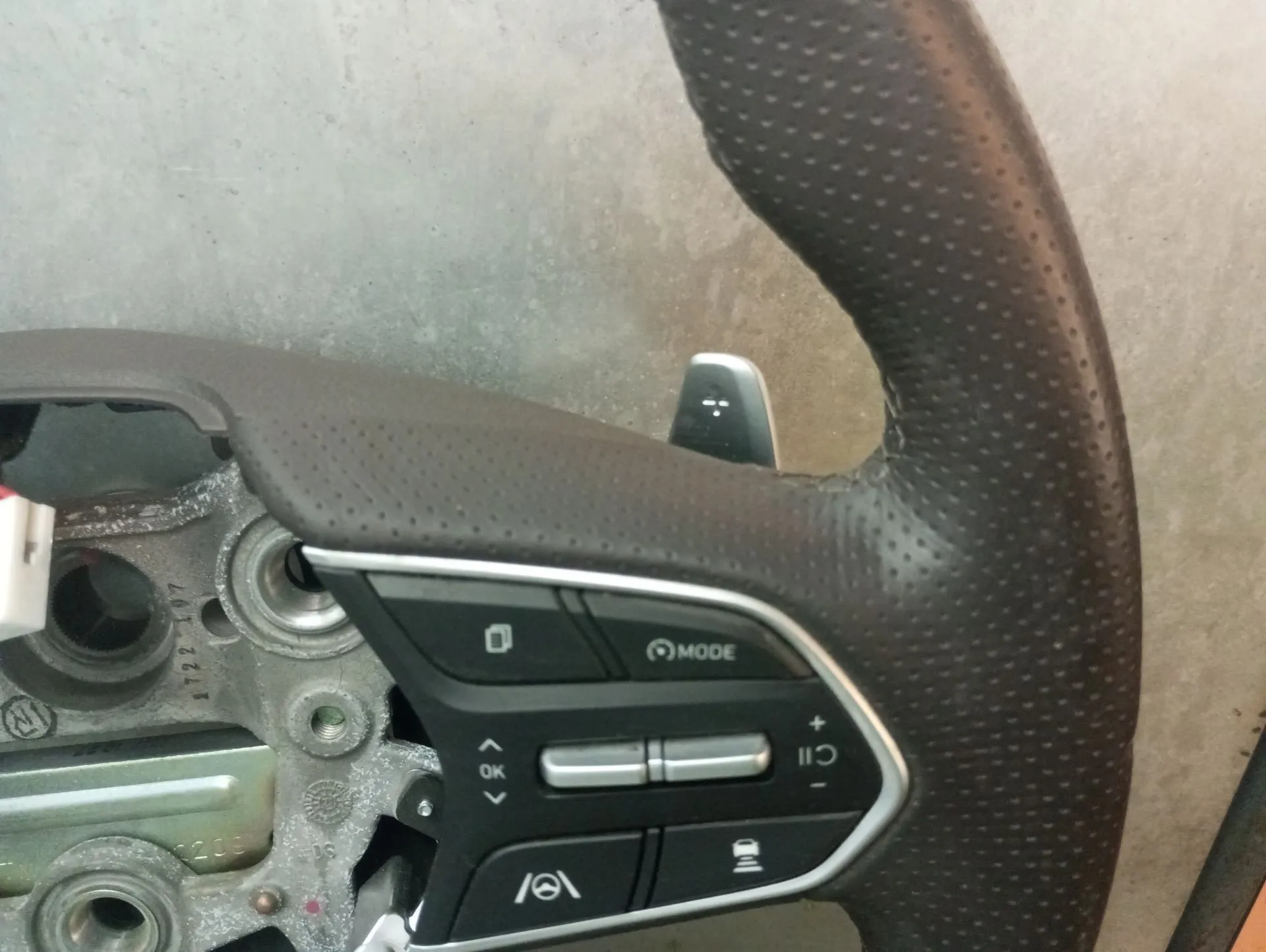 Volante HYUNDAI Santa Fé IV (TYM) Imagem-4