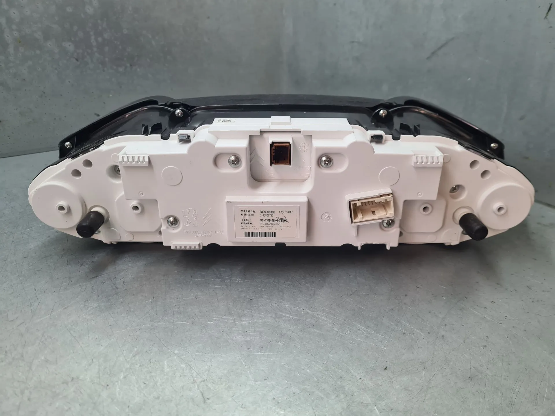 Instrument cluster PEUGEOT 308 II Imagem-4