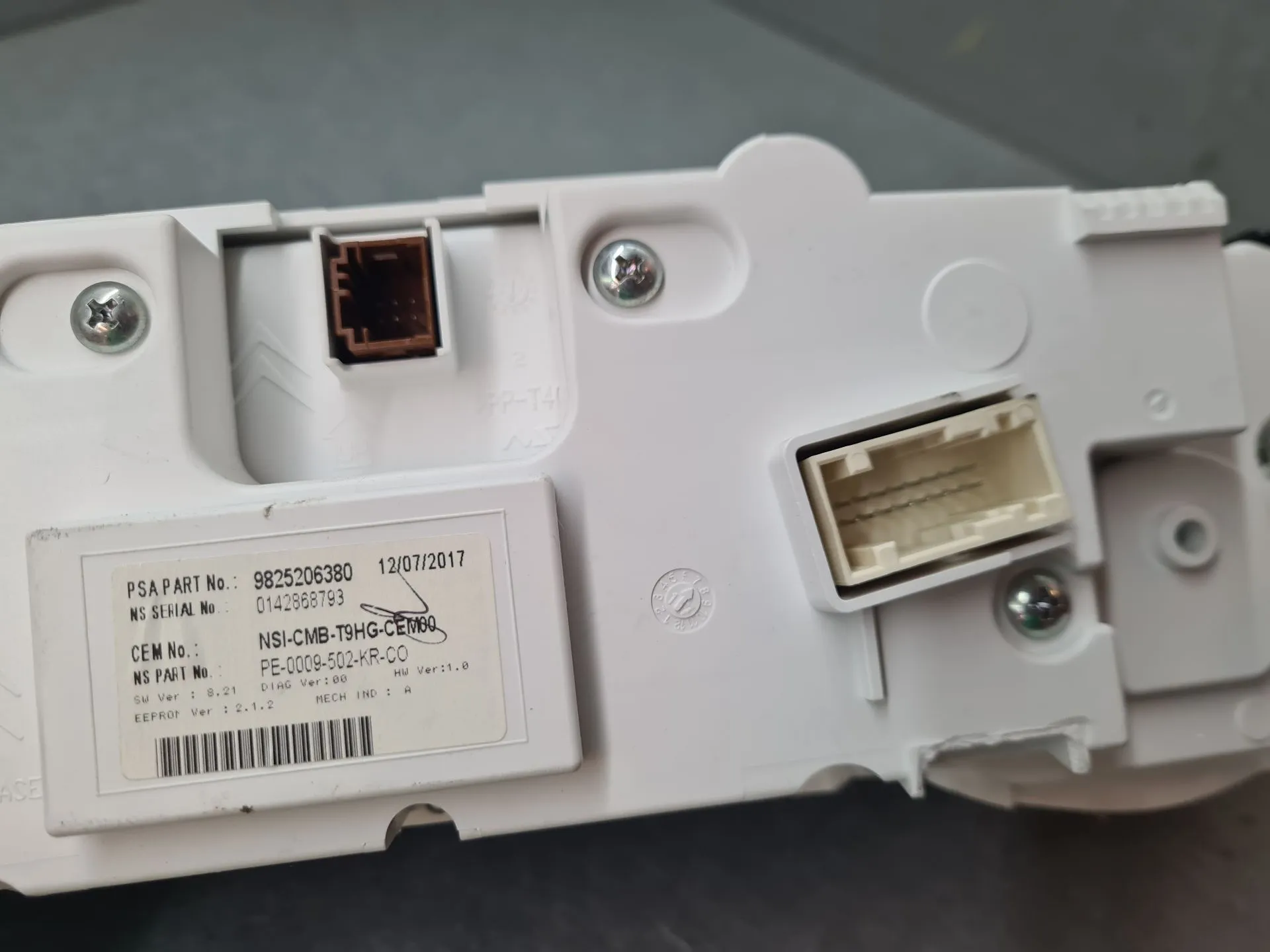 Instrument cluster PEUGEOT 308 II Imagem-5