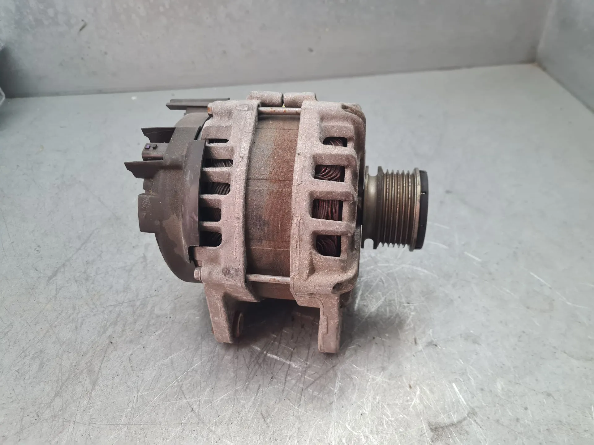 Alternador RENAULT Clio V (BF_) Imagem-1