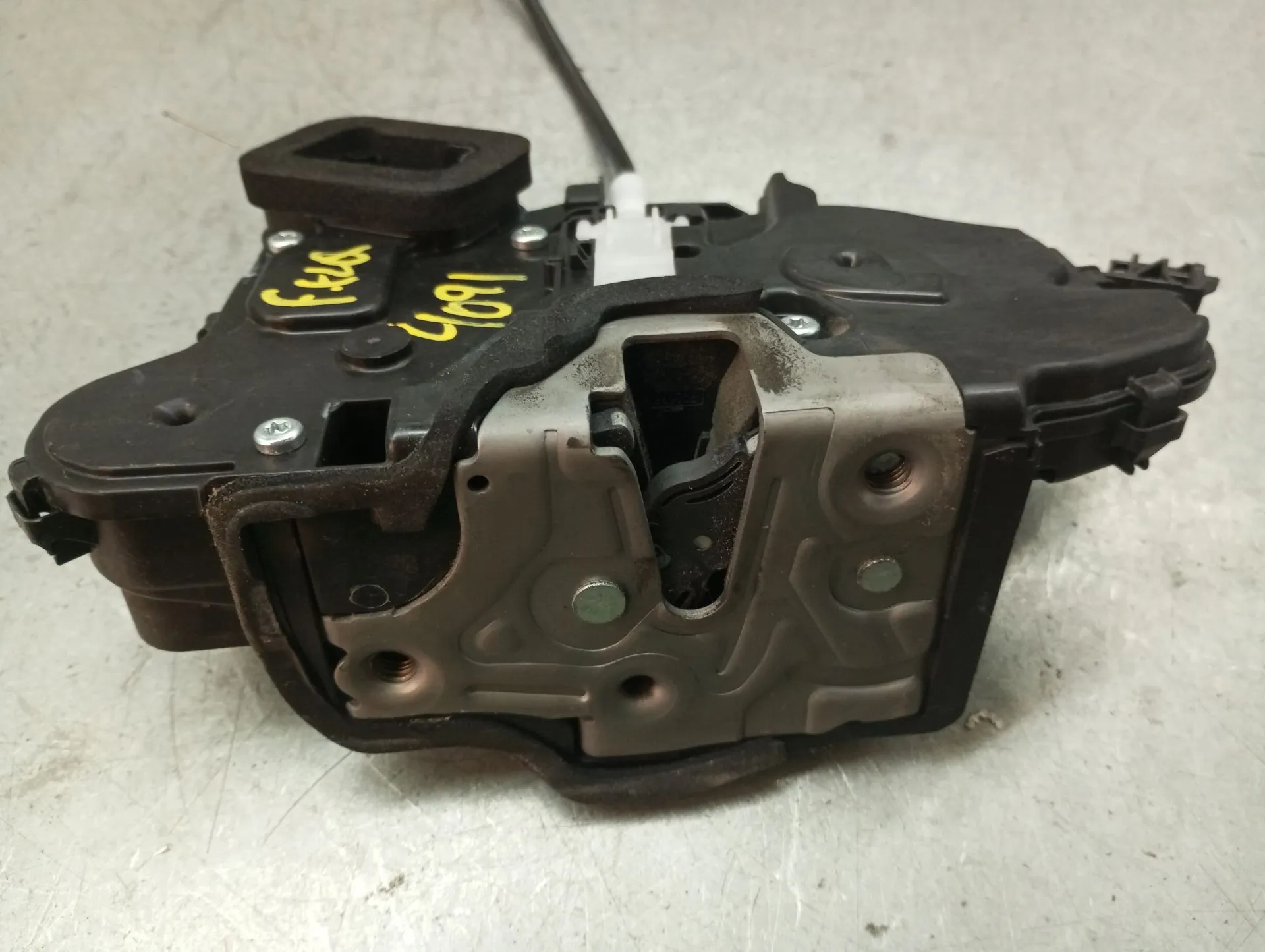 Serratura / chiusura porta anteriore sinistro VOLKSWAGEN Polo (AW1) Imagem-2