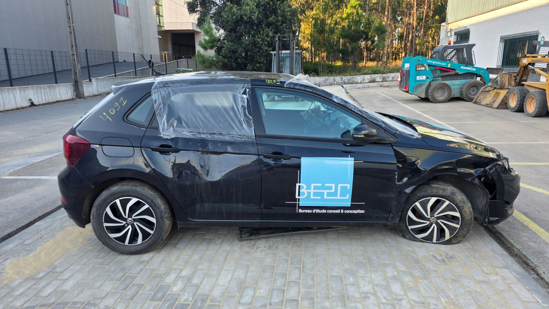 Elevador vidros frente direito VOLKSWAGEN Polo (AW1)