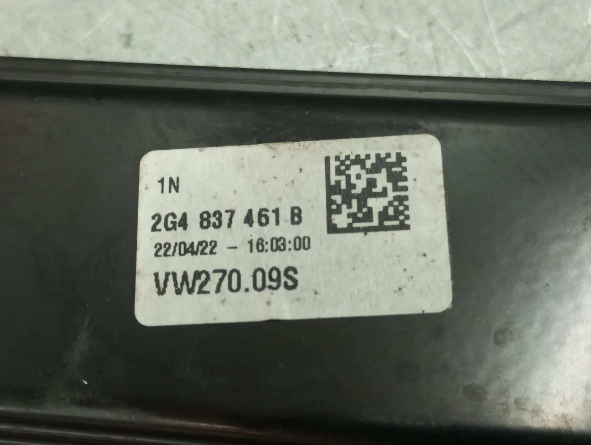 Elevador vidros frente esquerdo VOLKSWAGEN Polo (AW1) Imagem-2