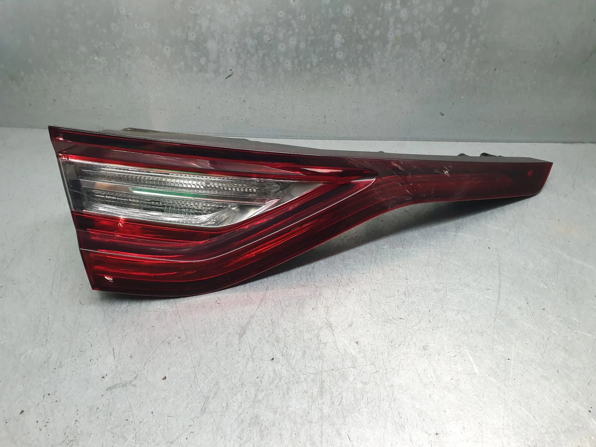 Left Tailgate light  RENAULT Megane IV (B9A/M_)