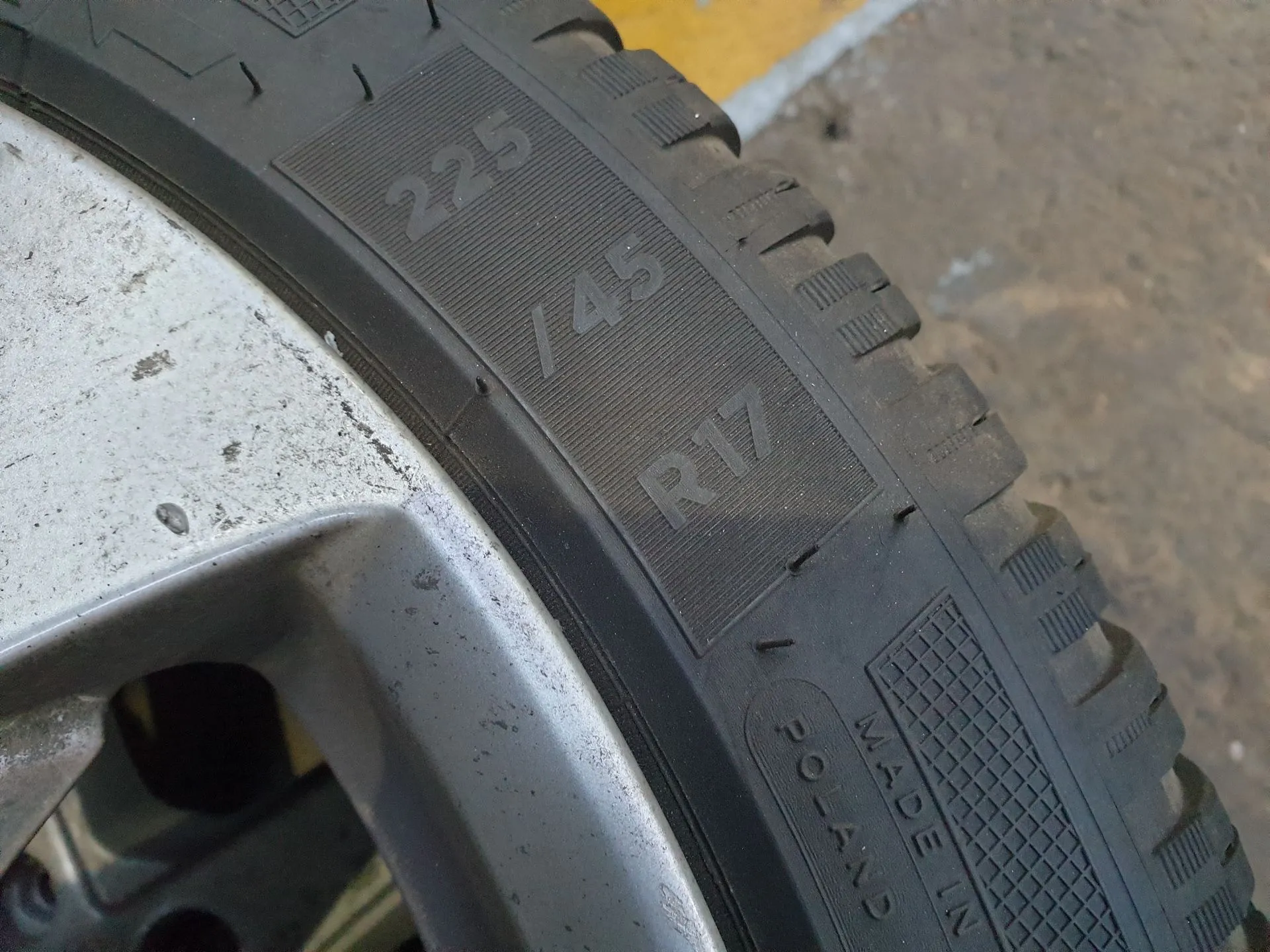 Pneu AUDI A3 Sportback (8VA, 8VF) Imagem-1