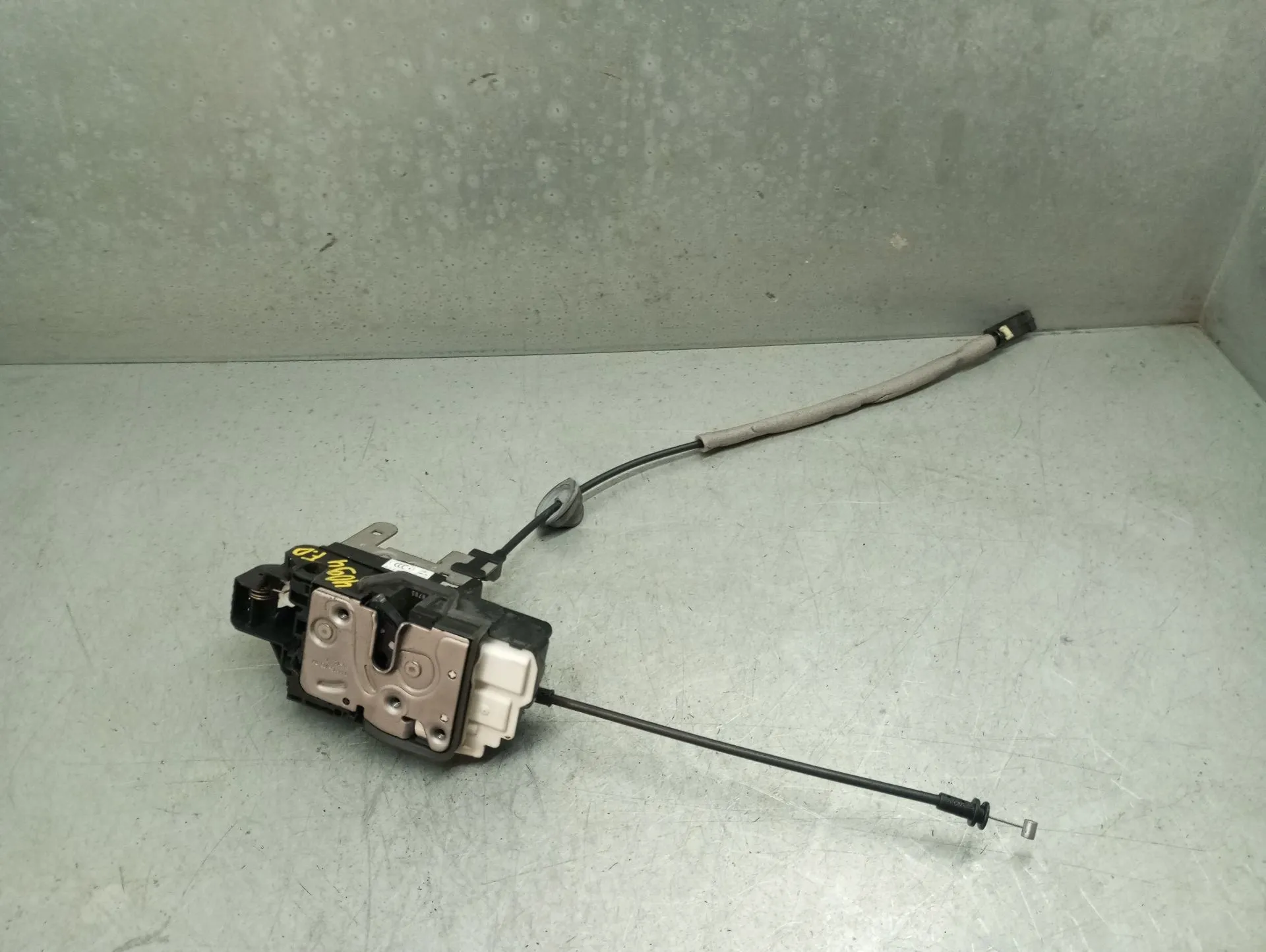 Serrure Avant Droite VOLVO V40 Hatchback