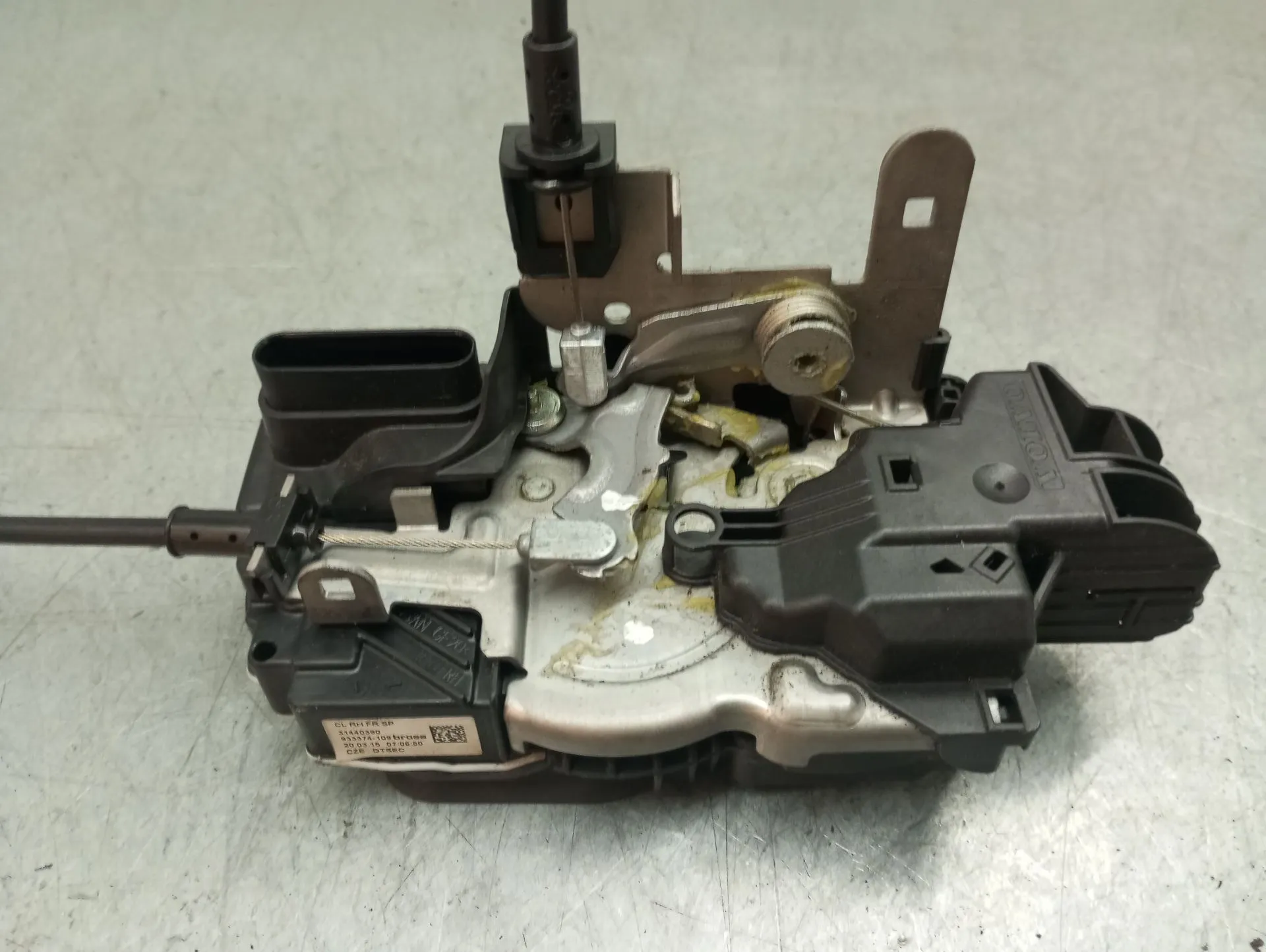 Serrure Avant Droite VOLVO V40 Hatchback Imagem-5