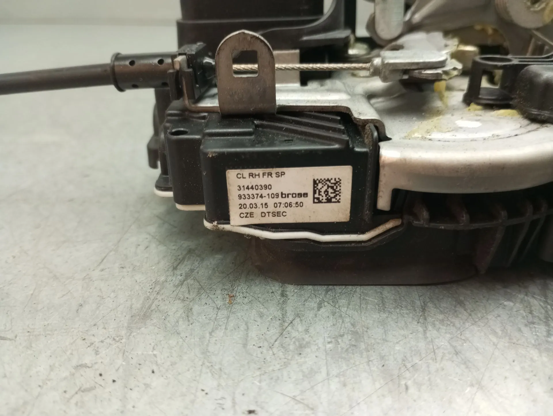 Serrure Avant Droite VOLVO V40 Hatchback Imagem-6