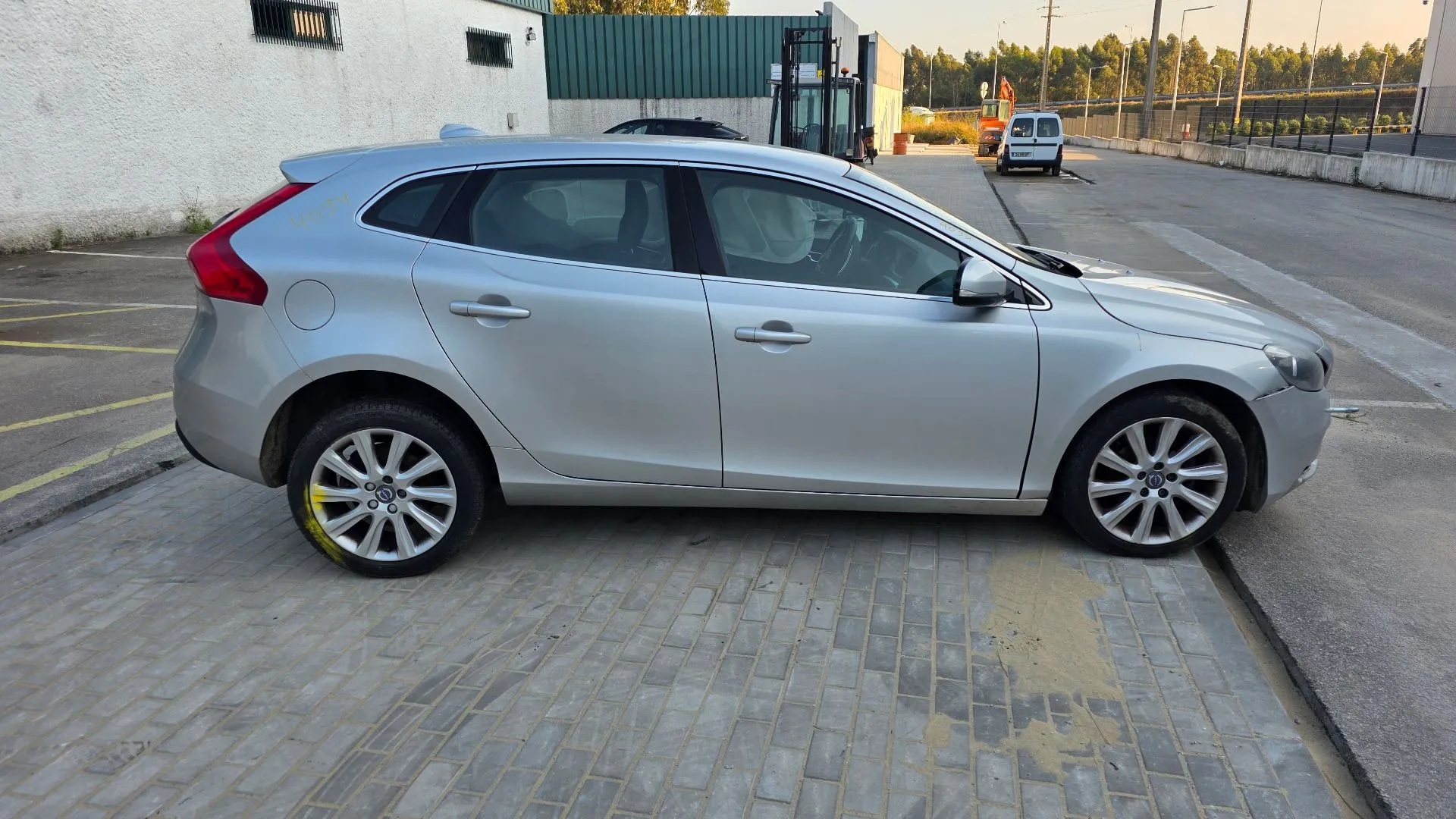 Elevador vidros trás direito VOLVO V40 Hatchback