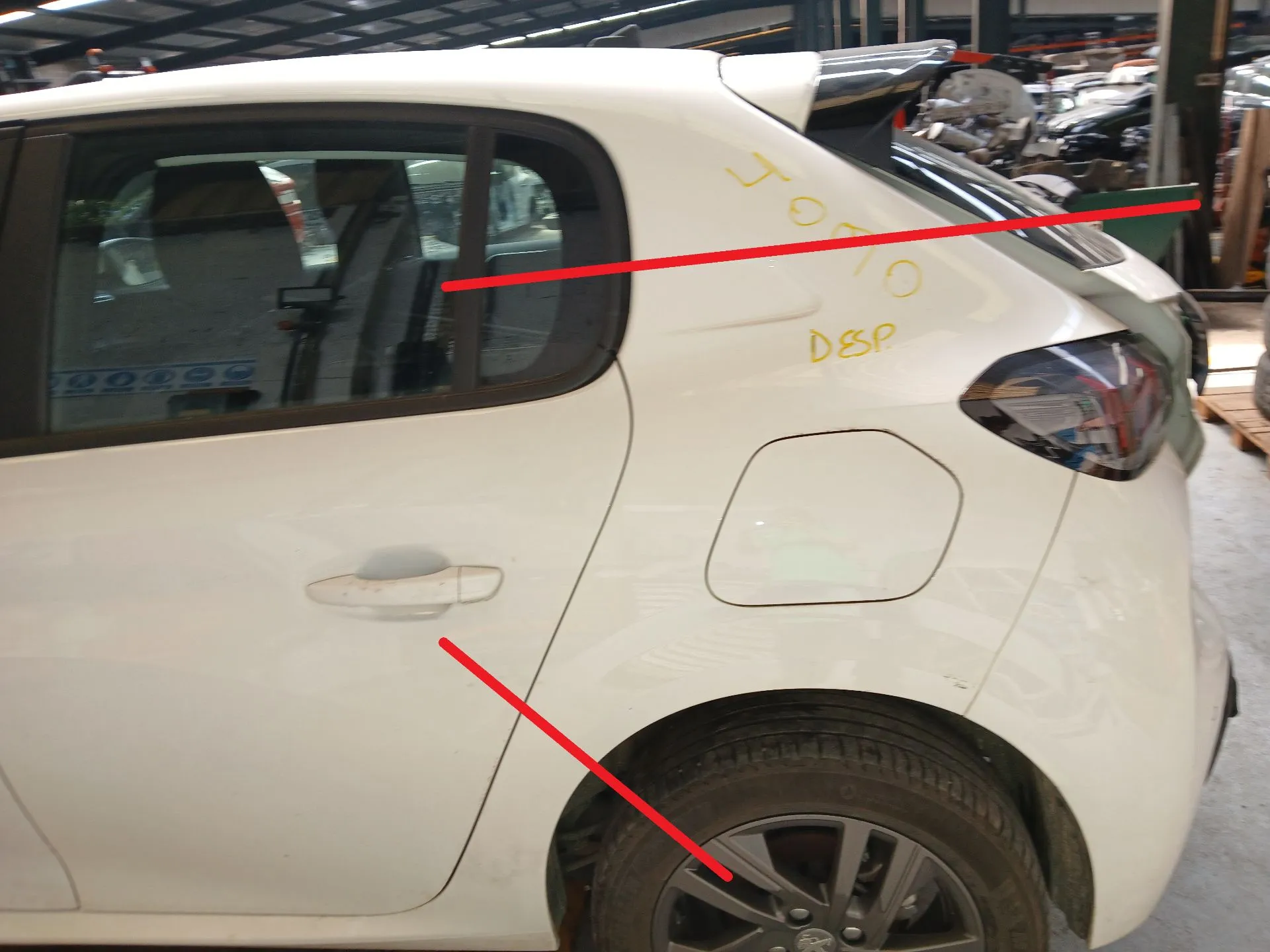 Painel trás esquerdo PEUGEOT 208 II