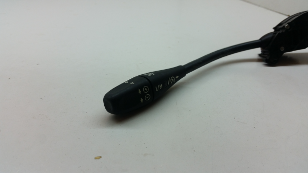 Manete / interruptor cruise control MERCEDES-BENZ Classe C (W204) Imagem-1