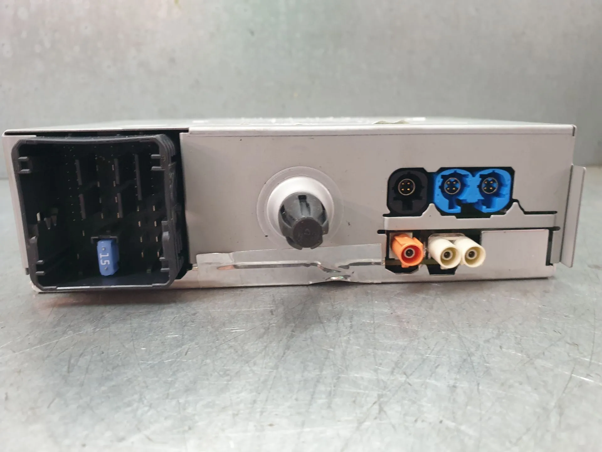 Kit Auto-rádio PEUGEOT 208 II Imagem-3