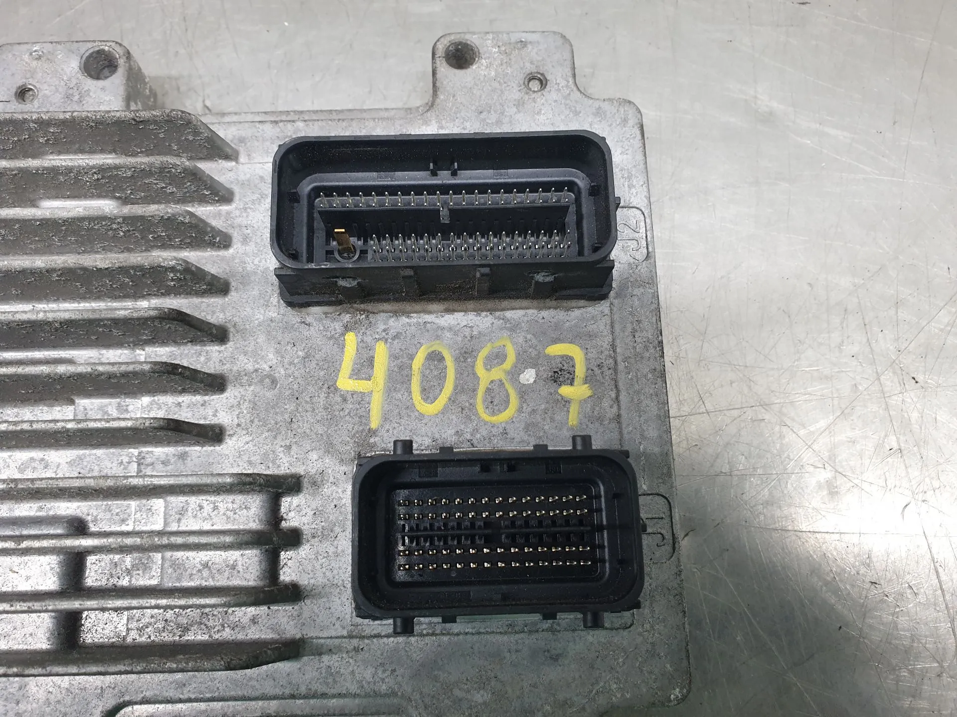 Centralina motor / ECU OPEL Corsa E Imagem-1