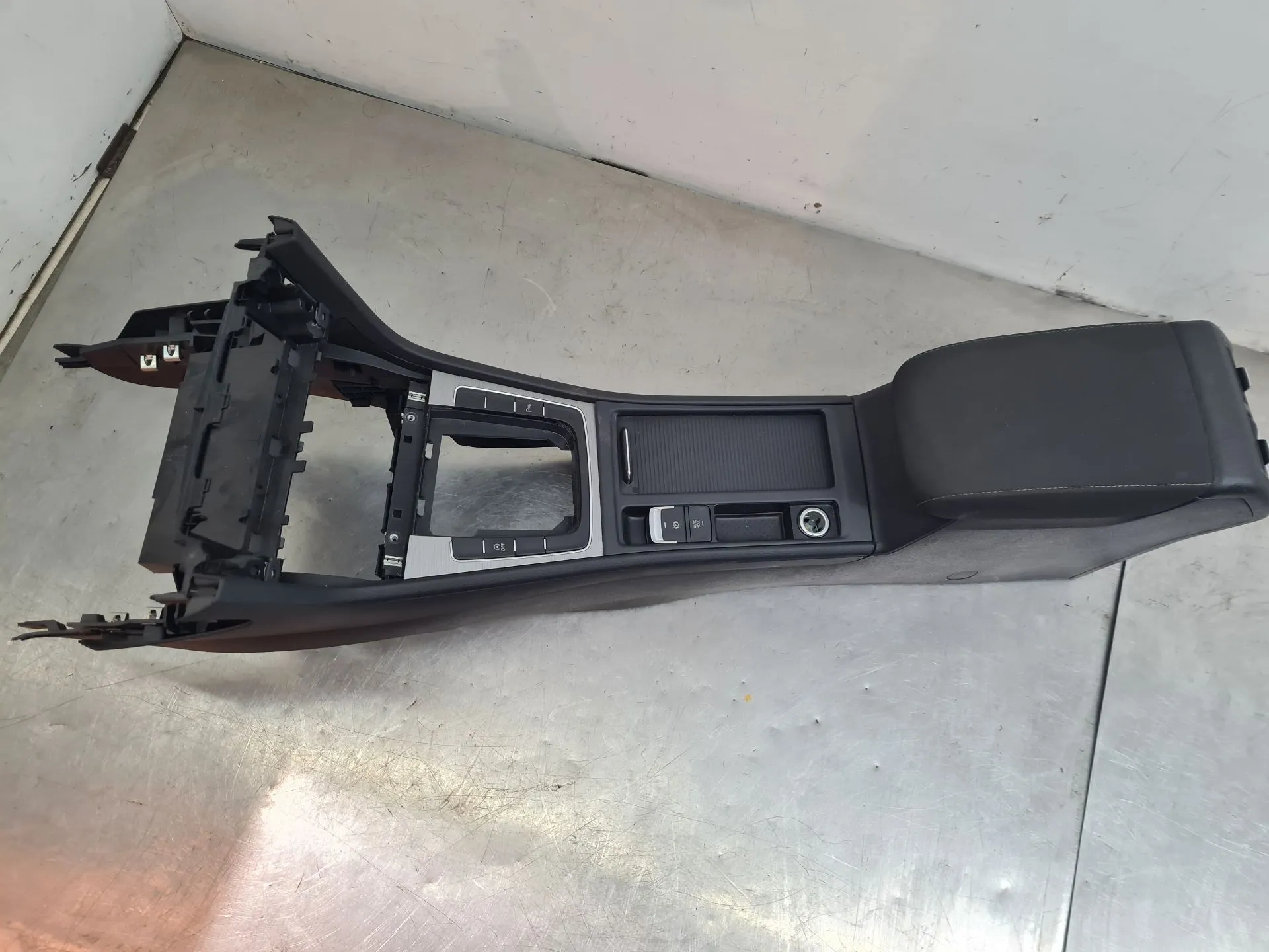 Bracciolo  VOLKSWAGEN Golf VII (5G1, BQ1, BE1, BE2) Imagem-1