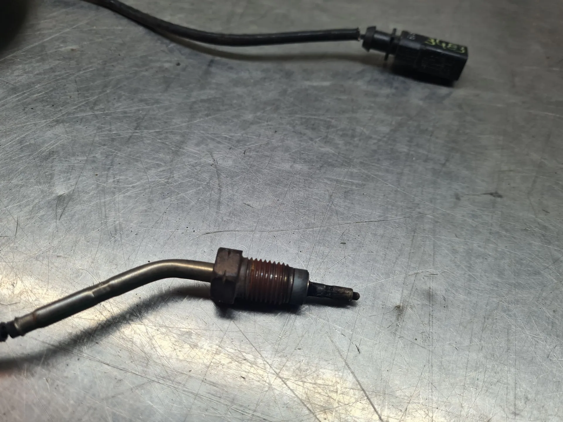 Sonda lambda VOLKSWAGEN Passat Variant (365) Imagem-1