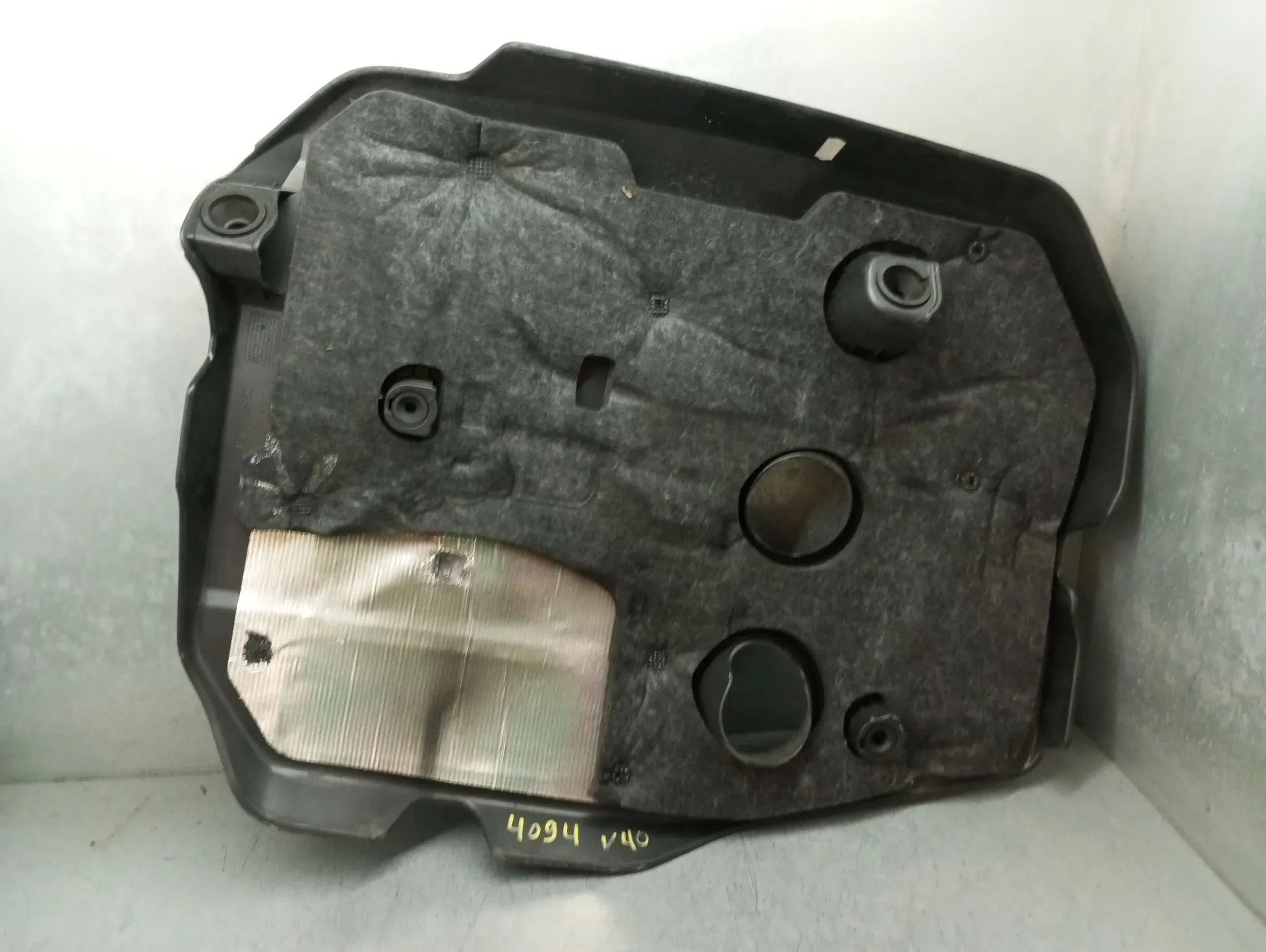 Engine cover VOLVO V40 Hatchback Imagem-1