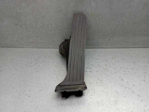 Pedal do acelerador VOLKSWAGEN Scirocco (137, 138)