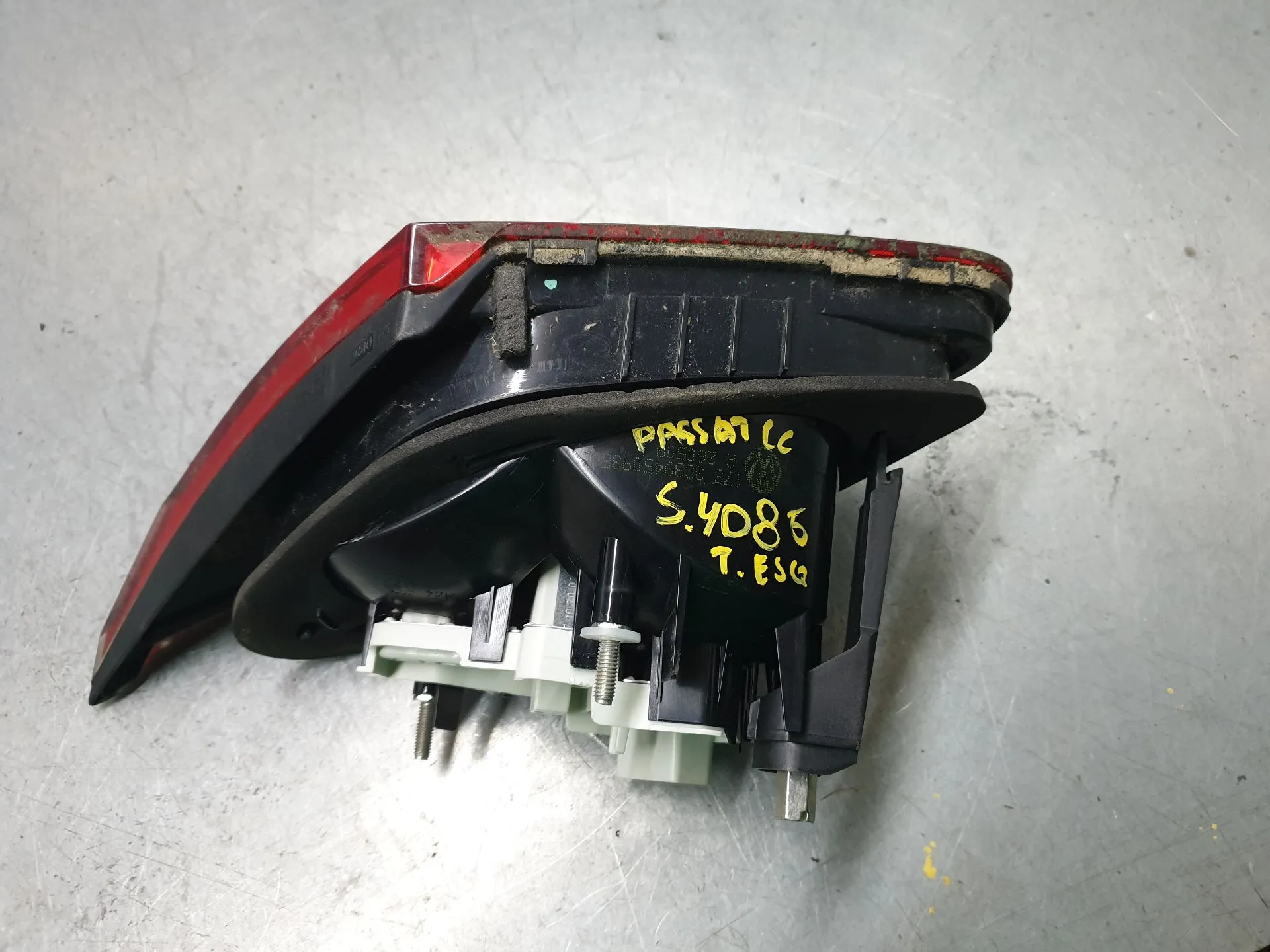 Fanale Sinistro Baule VOLKSWAGEN Passat CC (357) Imagem-3