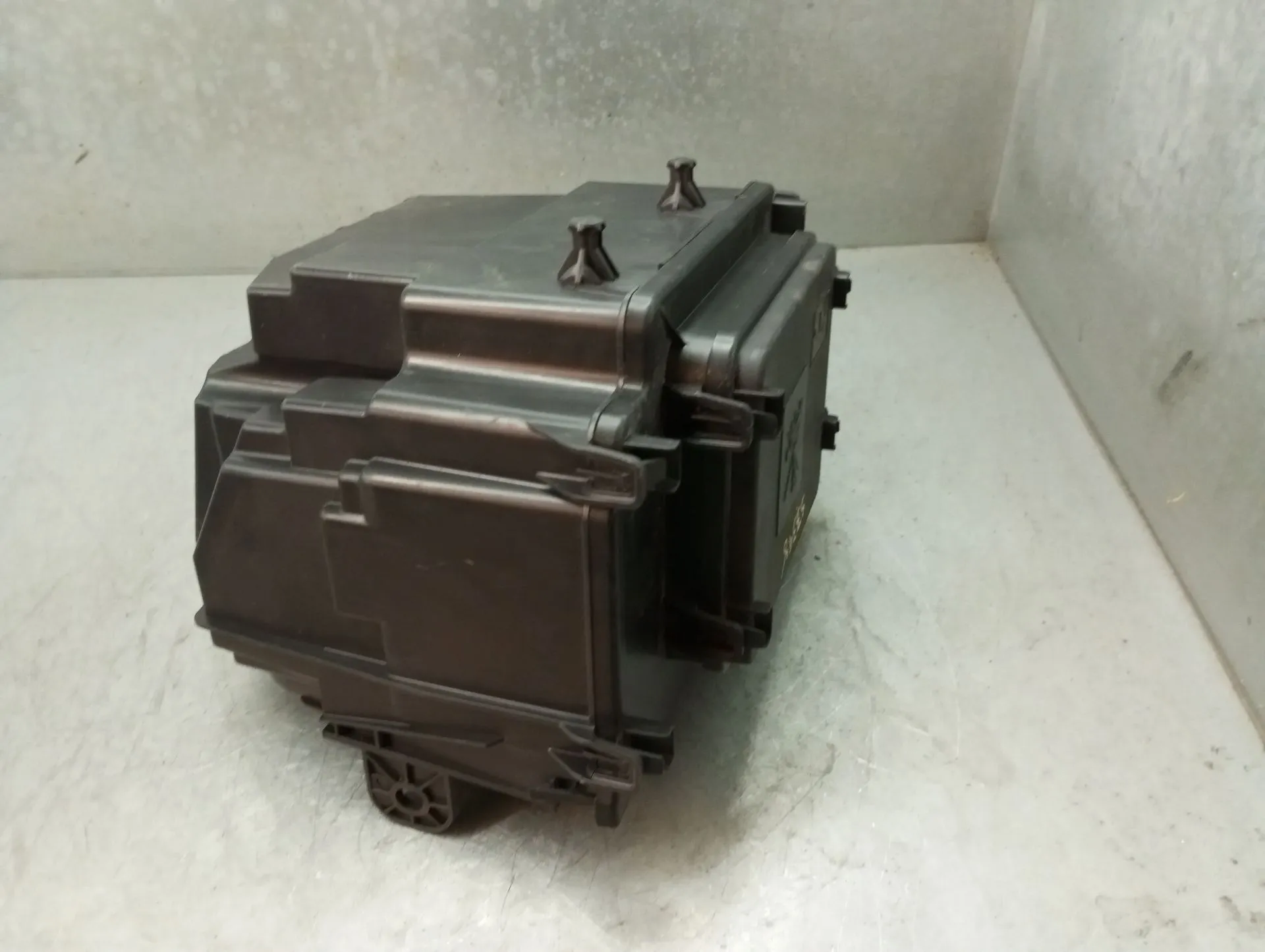 Involúcro / Carcaça dos Fusíveis RENAULT Trafic III (FG_) Imagem-1