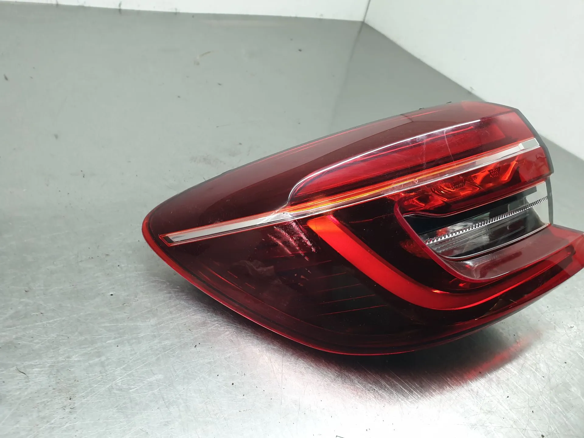 Feu arrière Gauche RENAULT Clio V (BF_) Imagem-1