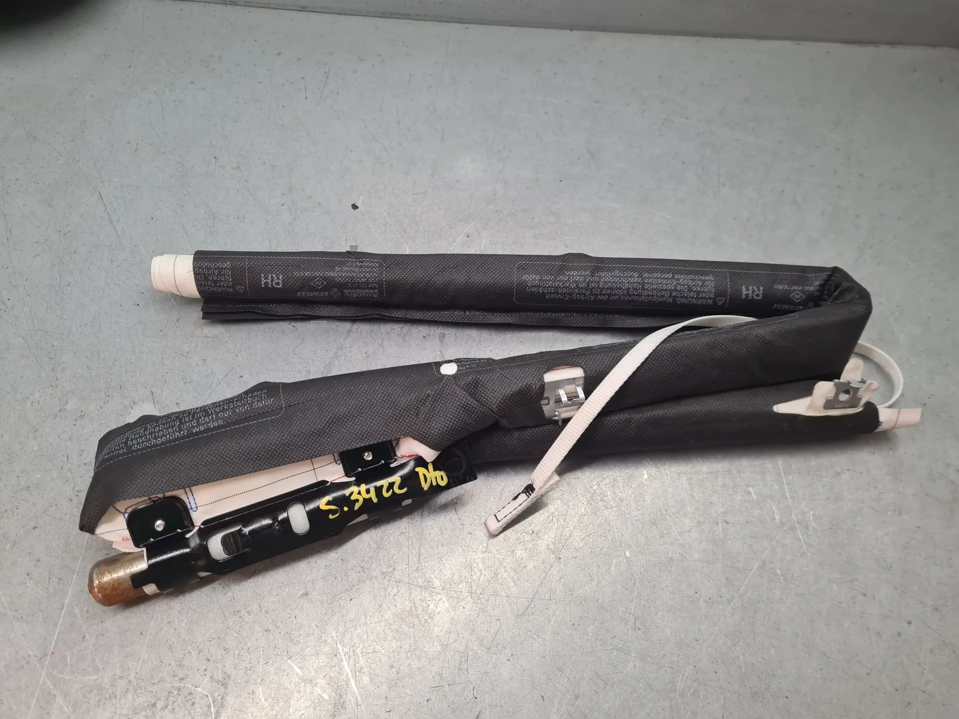 Right Curtain Airbag RENAULT Megane III Grandtour (KZ0/1)